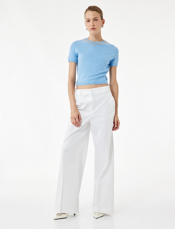  Viskon Karışımlı Boncuk Detaylı Kısa Kollu Triko Kazak