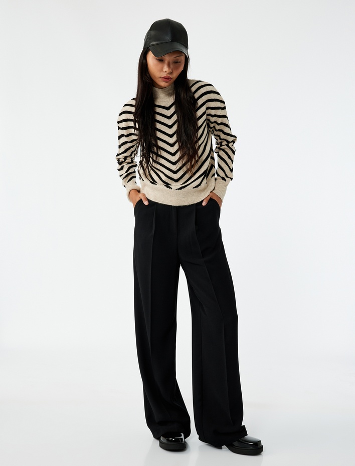  Dik Yaka Uzun Kollu Triko Kazak