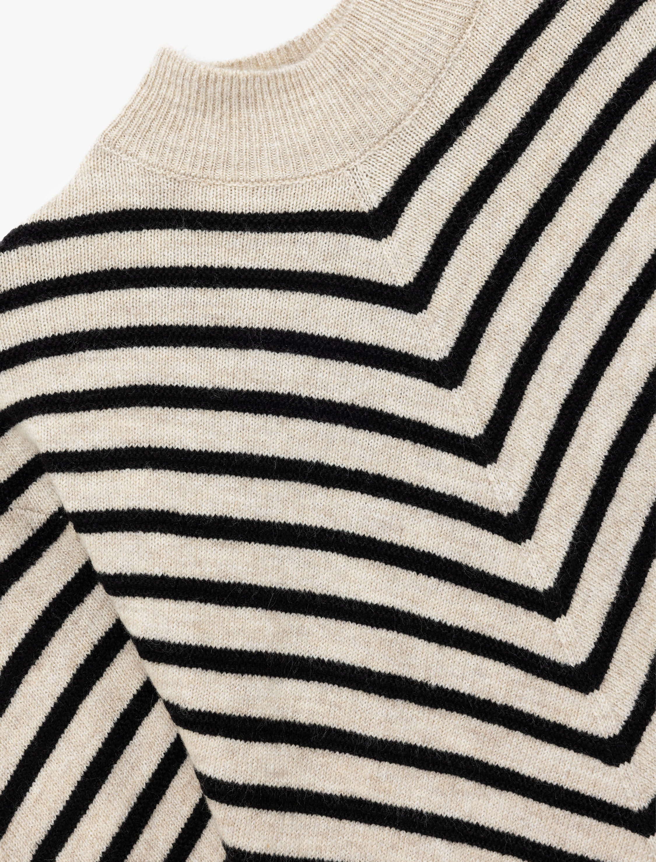   Dik Yaka Uzun Kollu Triko Kazak