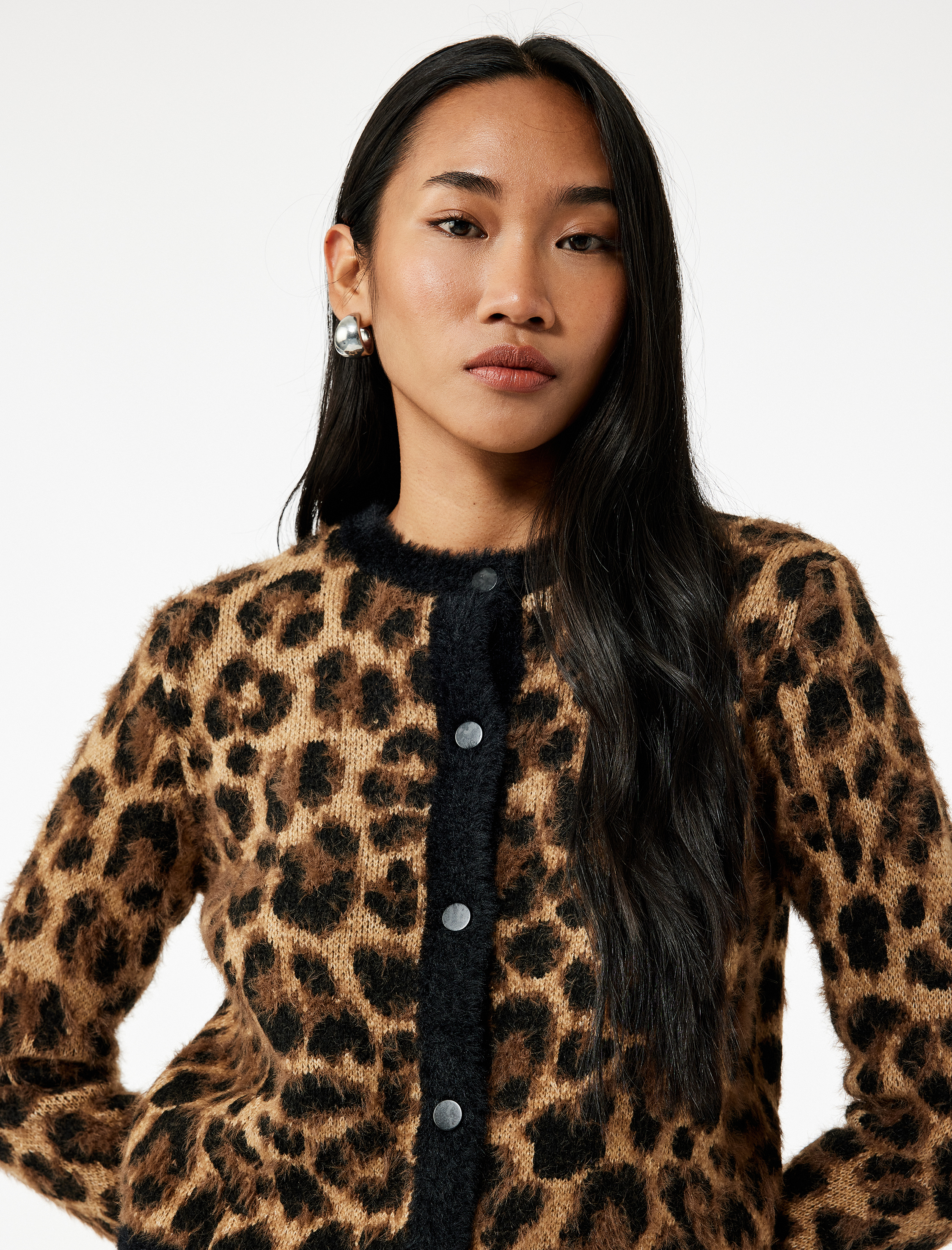   Uzun Kollu Düğmeli Bisiklet Yaka Leopar Desenli Triko Hırka