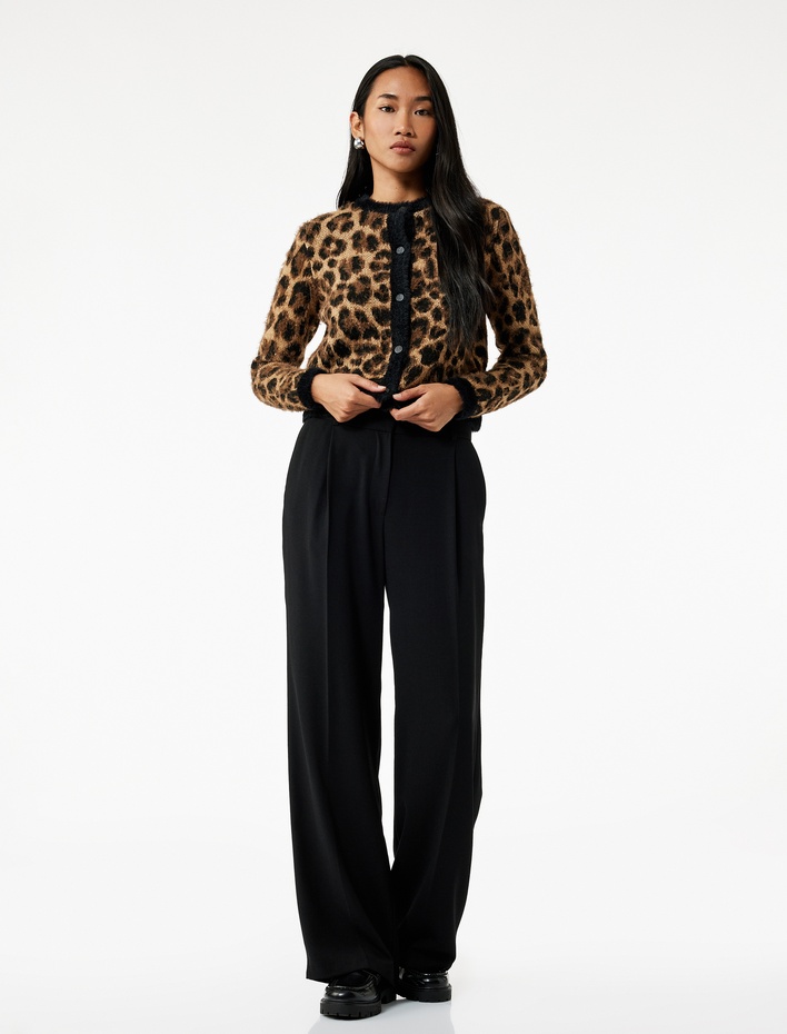  Uzun Kollu Düğmeli Bisiklet Yaka Leopar Desenli Triko Hırka