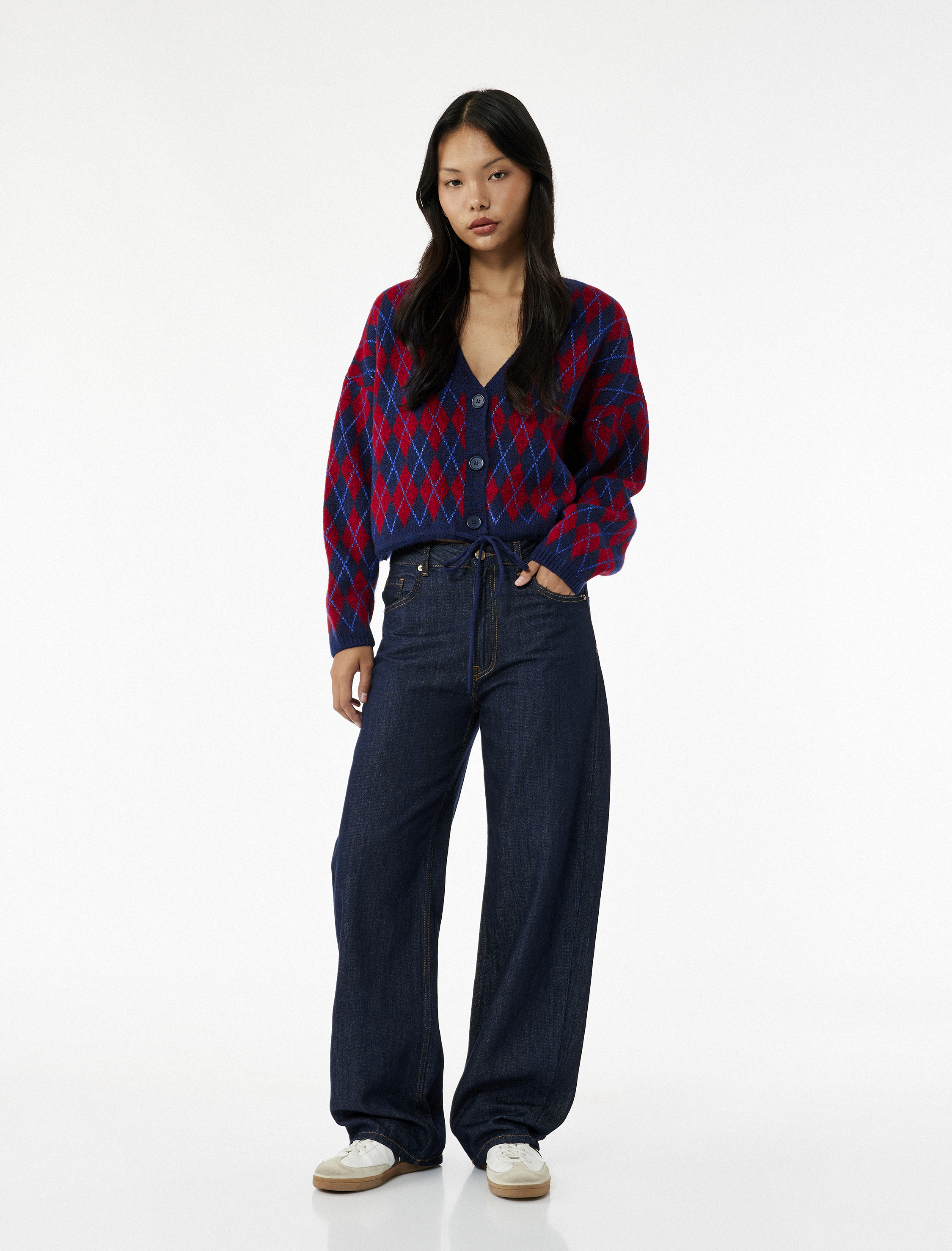   Düğmeli  V Yaka Bağcık Detaylı Geometrik Desenli Uzun Kollu Triko Hırka