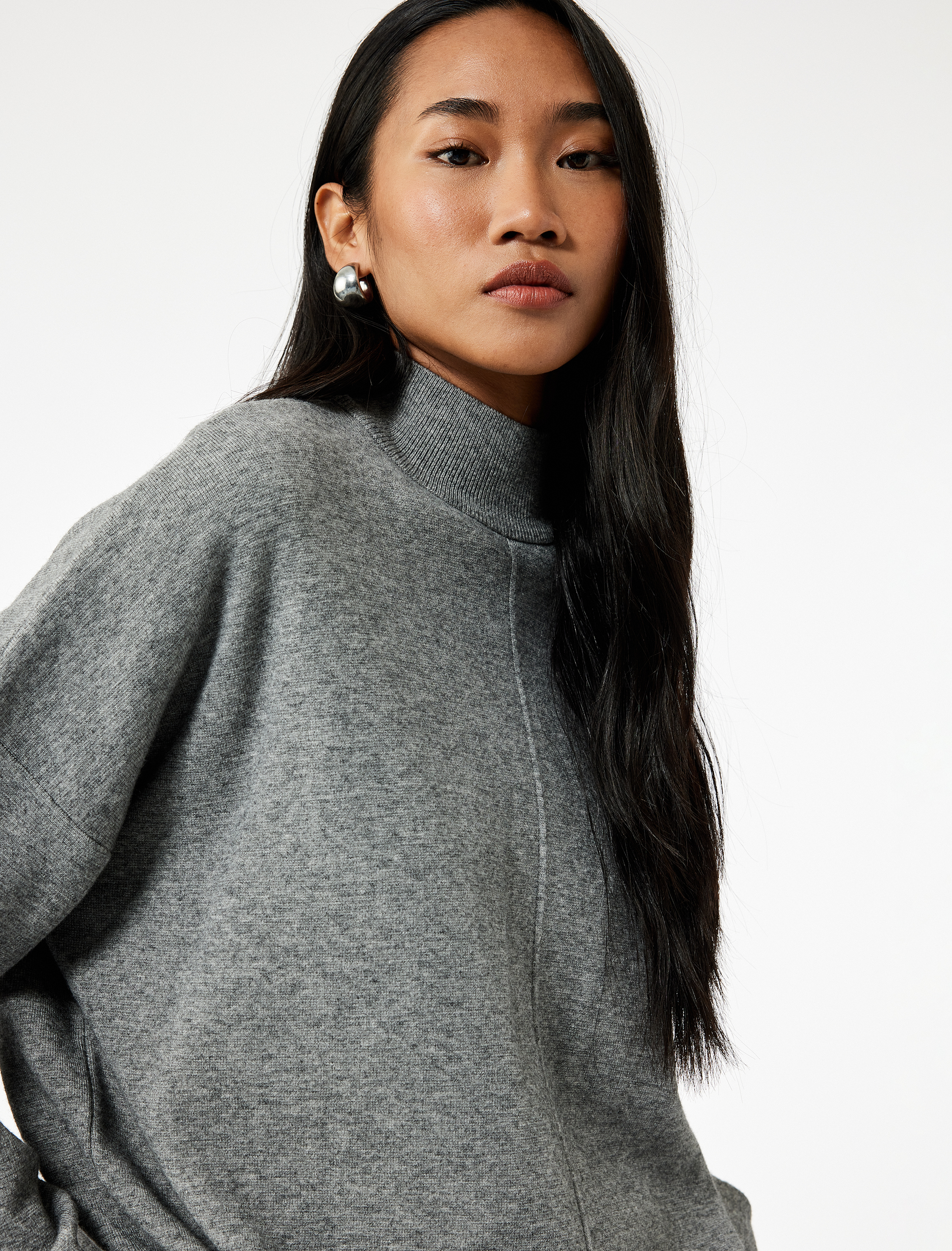   Dik Yaka Uzun Kollu Triko Kazak