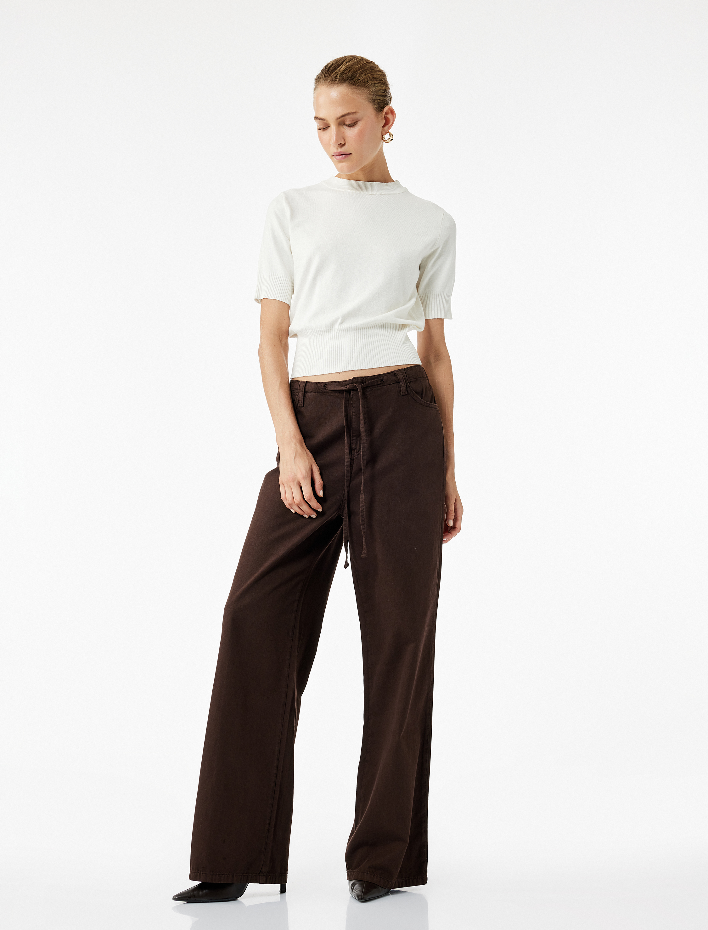   Regular Fit Hafif Dik Yaka Kısa Kollu Triko Kazak