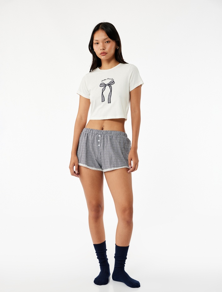  Pamuklu Kısa Kollu Bisiklet Yaka Fiyonk İşleme Detaylı Pijama Üstü