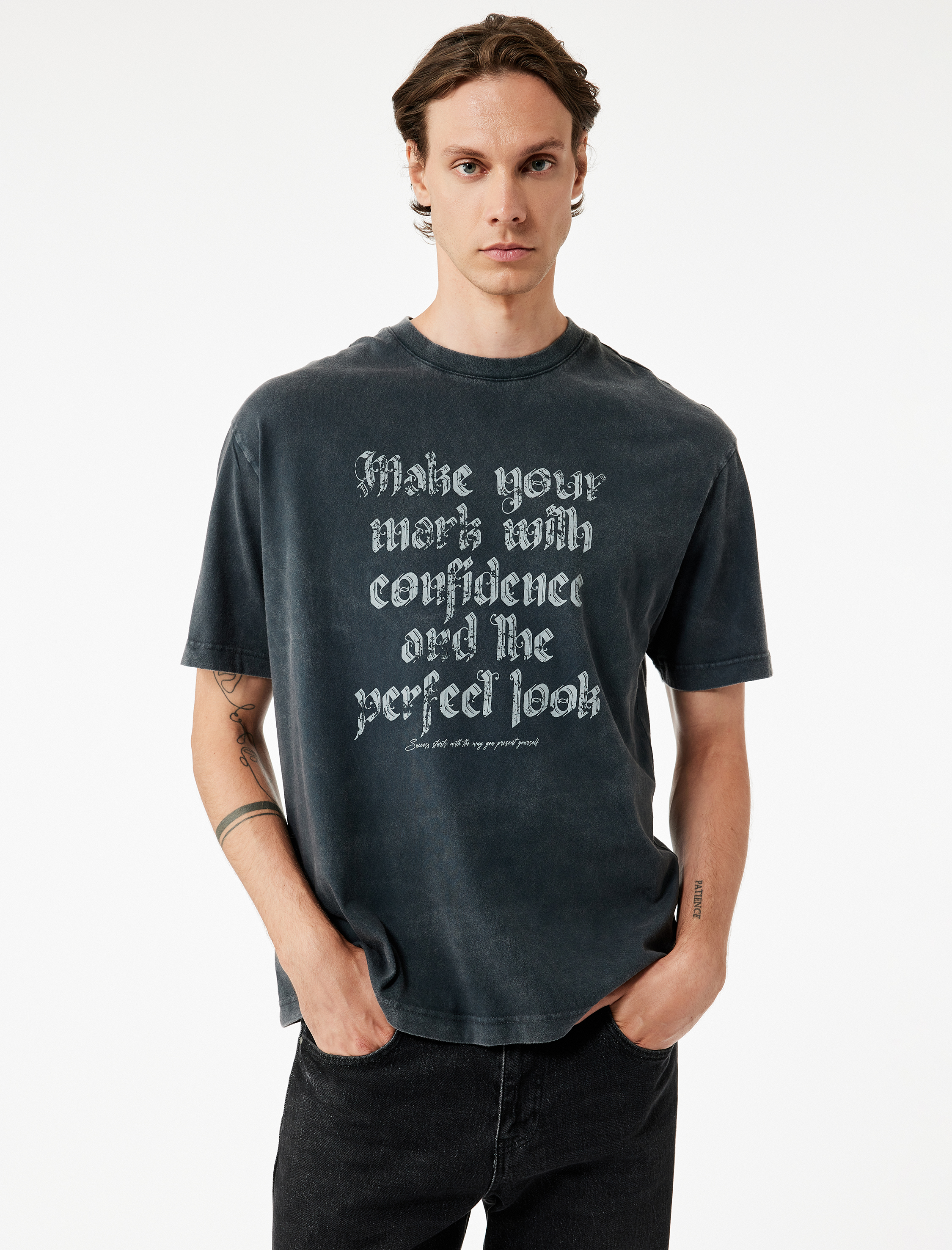   Oversize Kısa Kollu Yıkamalı Bisiklet Yaka Baskılı Tişört