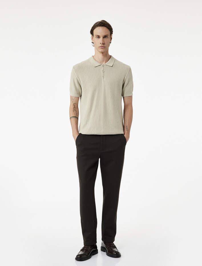  Regular Fit Kısa Kollu Pamuklu Dokulu Düğmeli Polo Yaka Triko Tişört