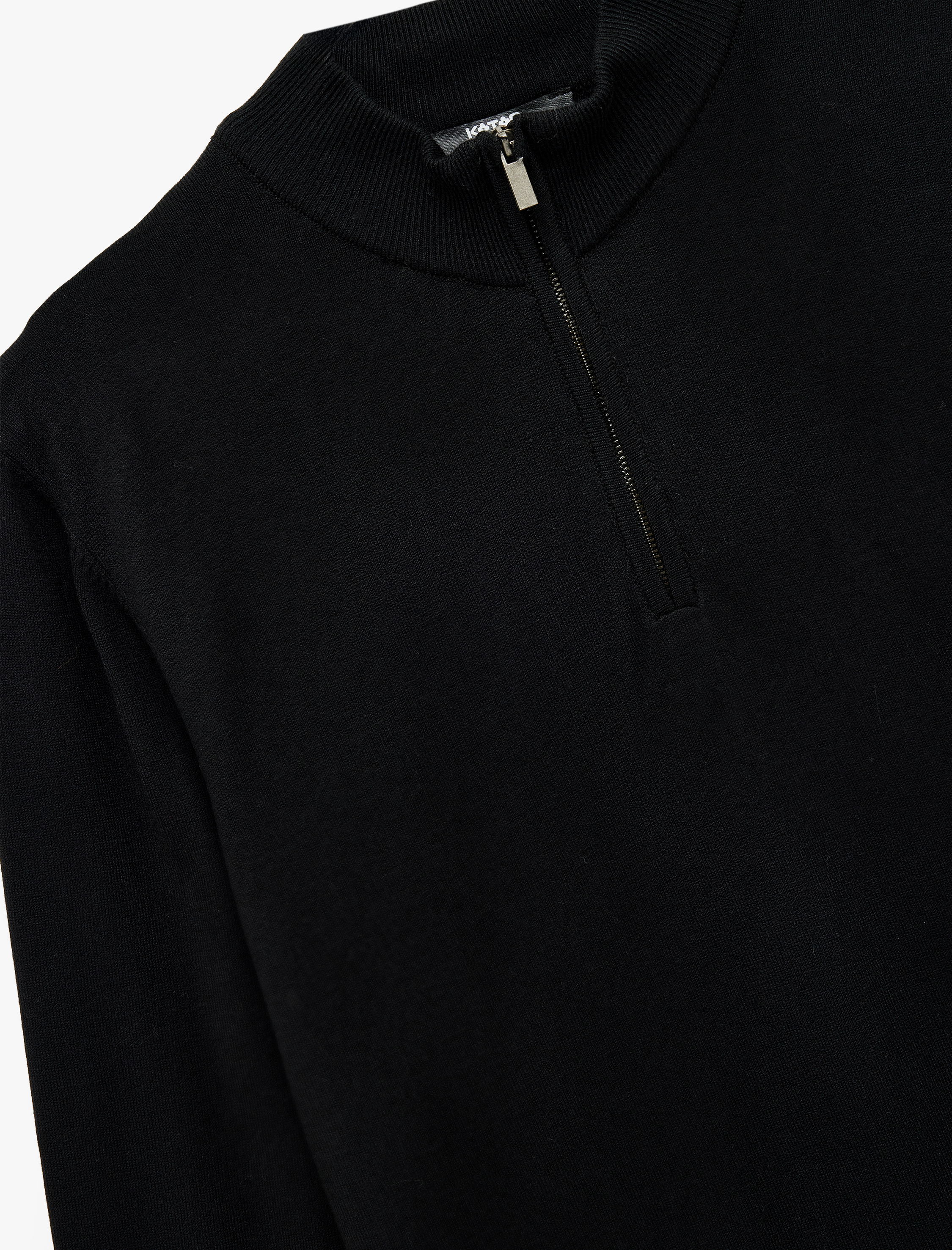   Uzun Kollu Yarım Fermuarlı Triko Kazak