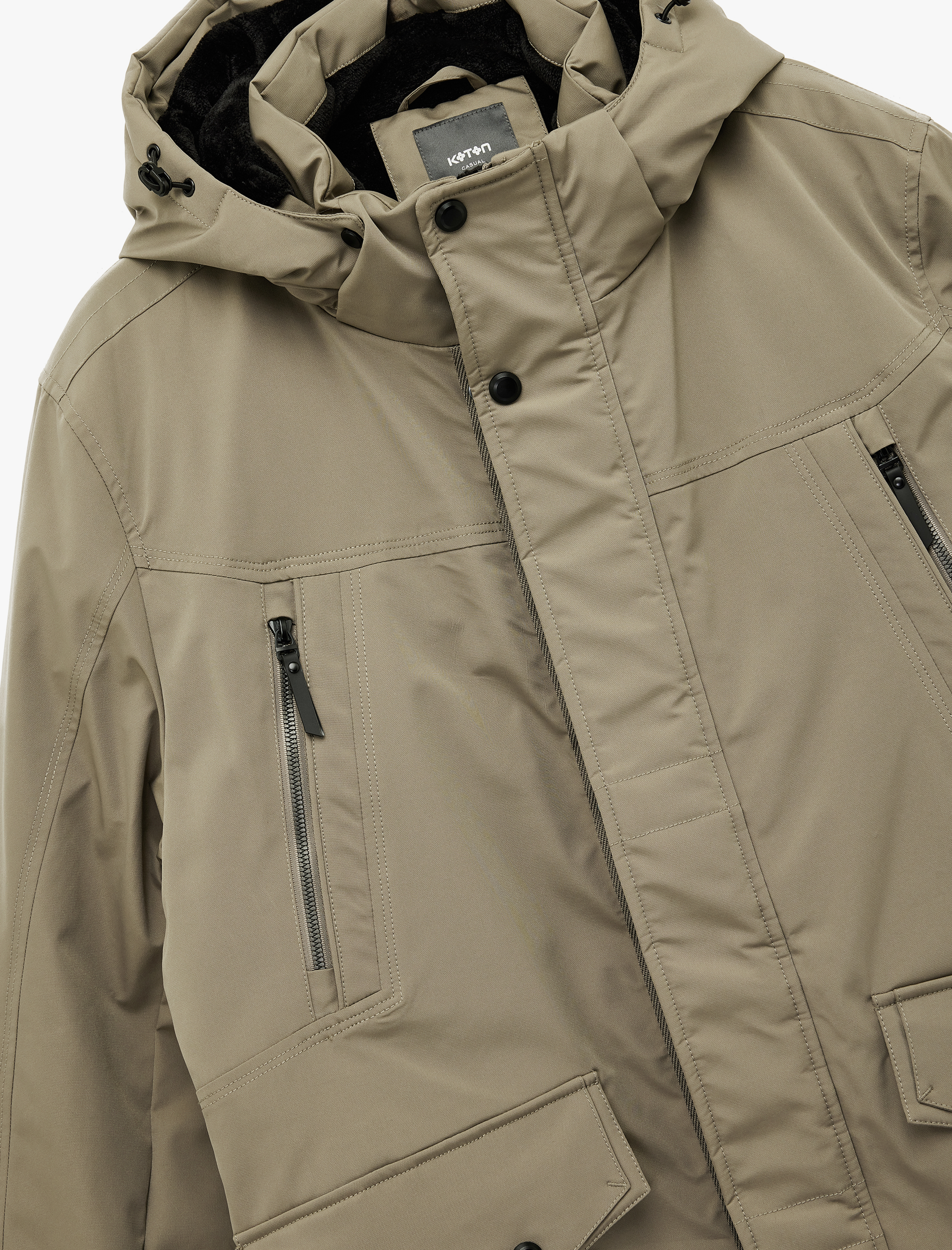   Uzun Kollu Kapaklı Cep Detaylı Fermuarlı Kapüşonlu Parka