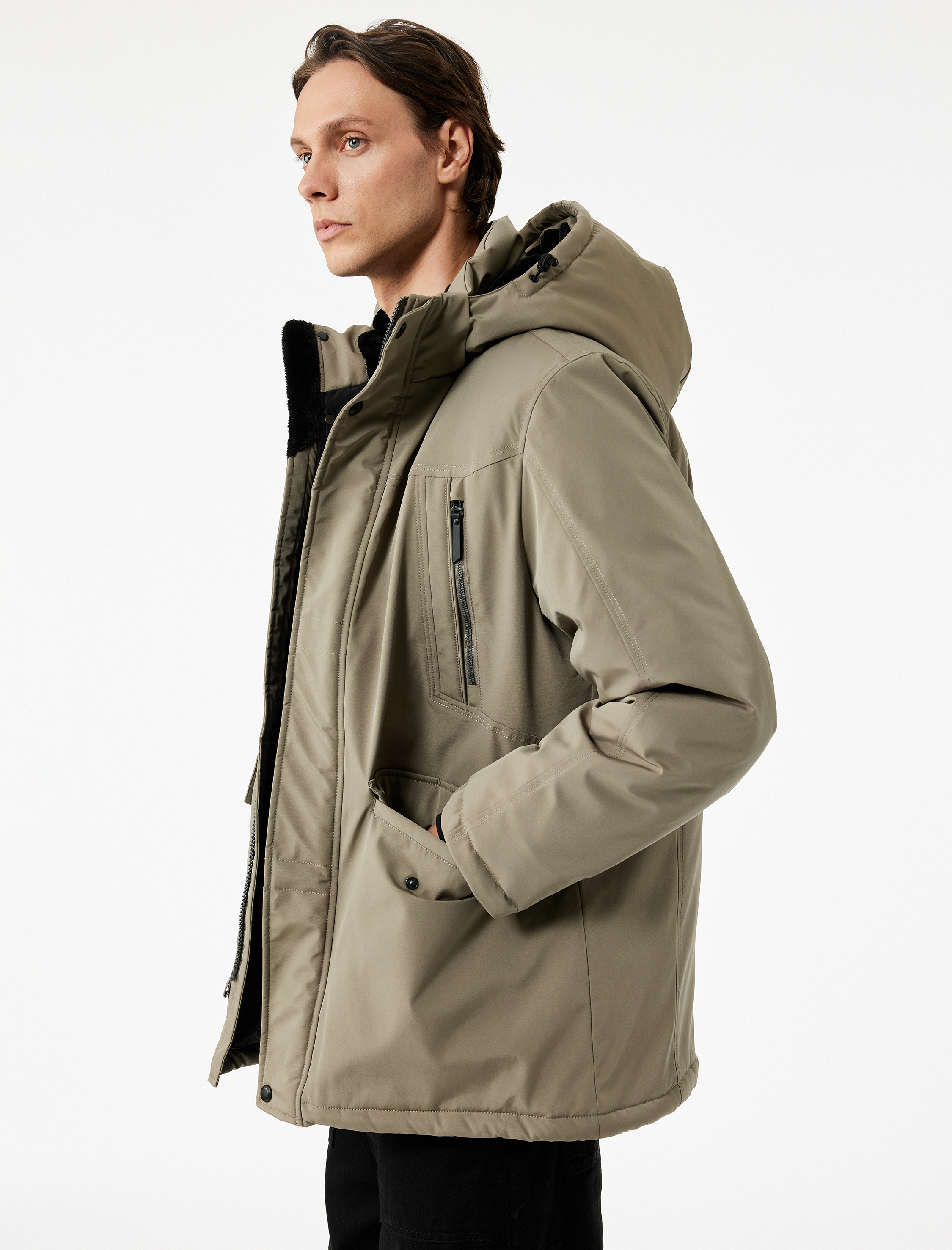   Uzun Kollu Kapaklı Cep Detaylı Fermuarlı Kapüşonlu Parka