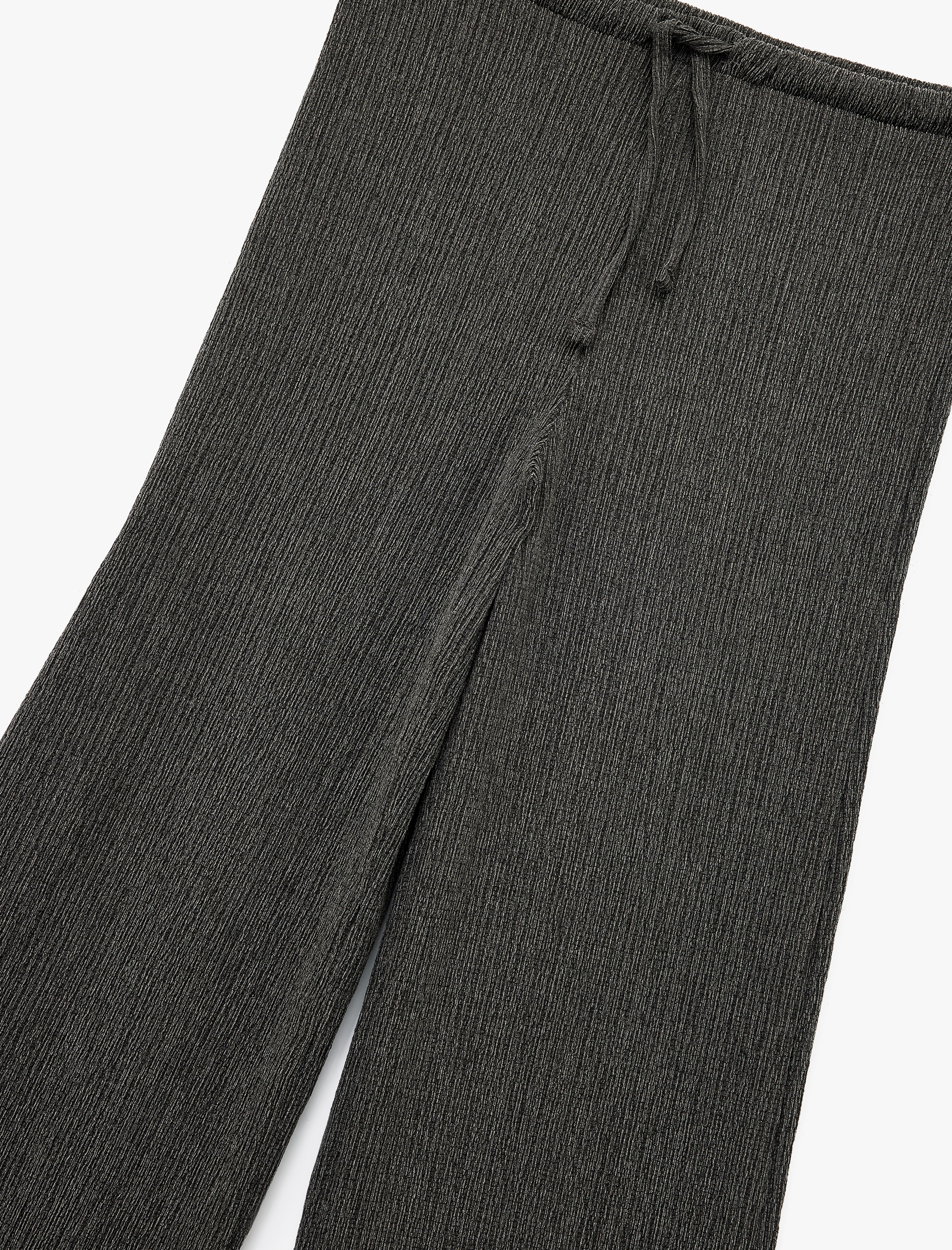   Yüksek Bel Rahat Kalıp Bürümcük Viskon Karışımlı Beli Bağcıklı Geniş Paça Pantolon