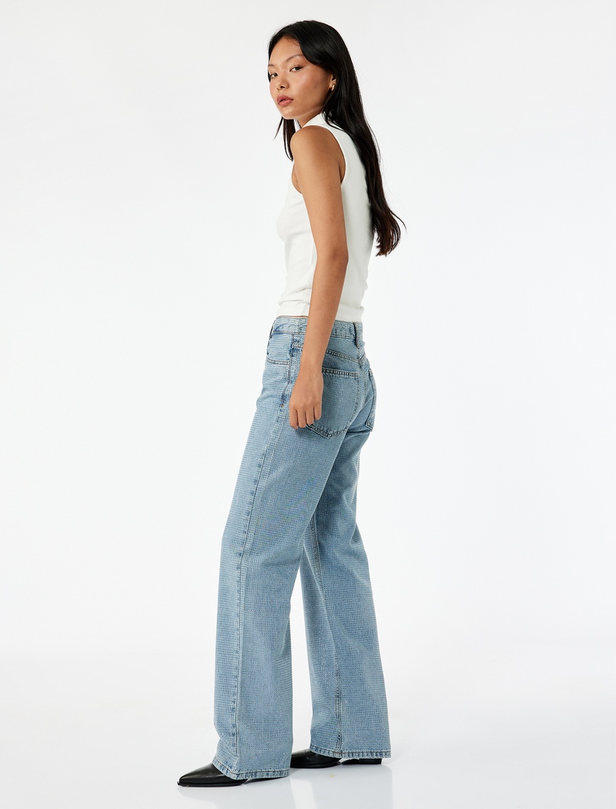   Pamuklu Düğmeli Düz Paça Taş Detaylı Jean Pantolon - Straight Fit Jean