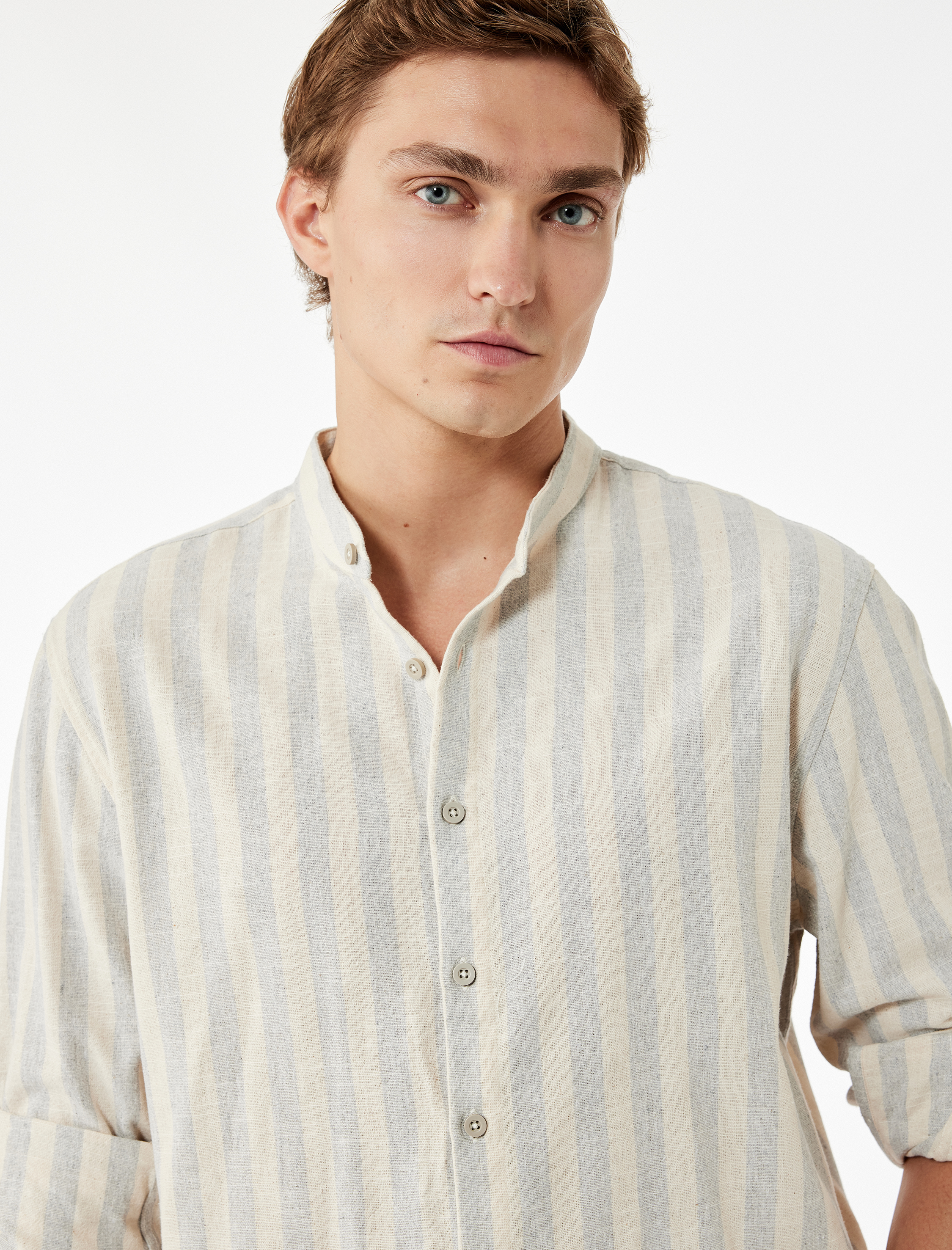   Regular Fit Uzun Kollu Pamuklu Hakim Yaka Gömlek