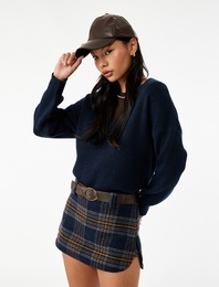 Uzun Kollu V Yaka Triko Kazak