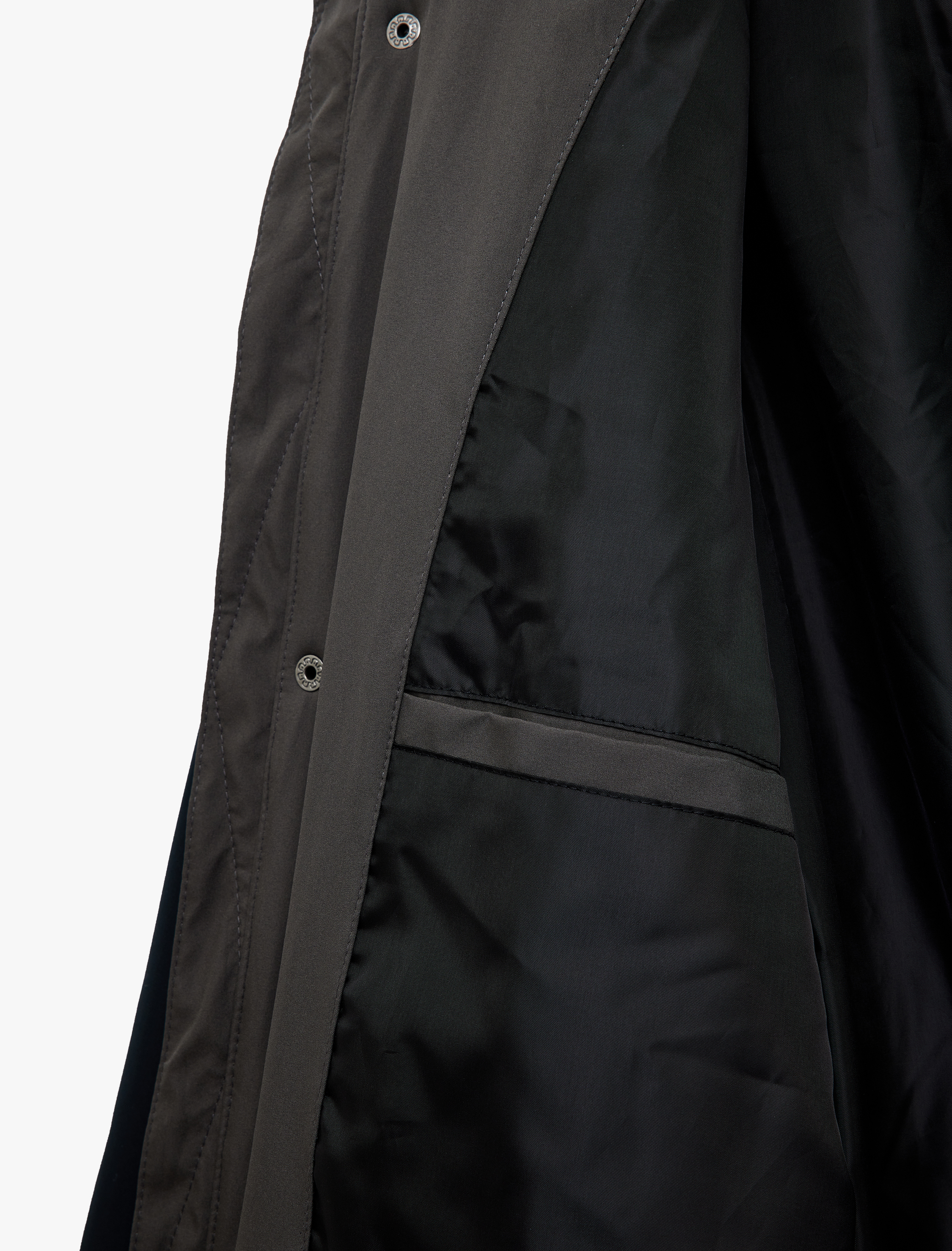   Uzun Kollu Baskılı Cepli Çıtçıt Düğme Detaylı Fermuarlı Kapüşonlu Parka