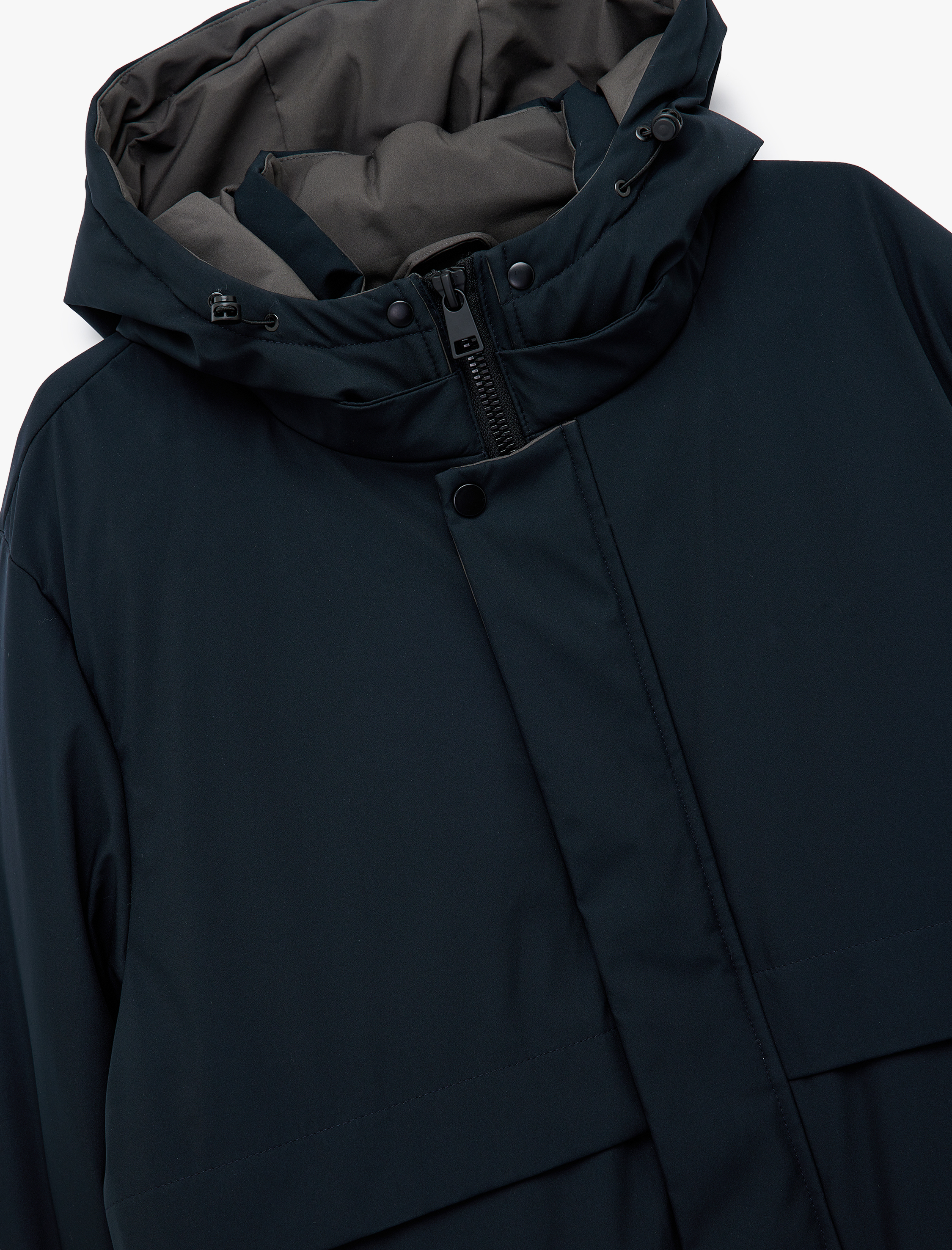   Uzun Kollu Baskılı Cepli Çıtçıt Düğme Detaylı Fermuarlı Kapüşonlu Parka