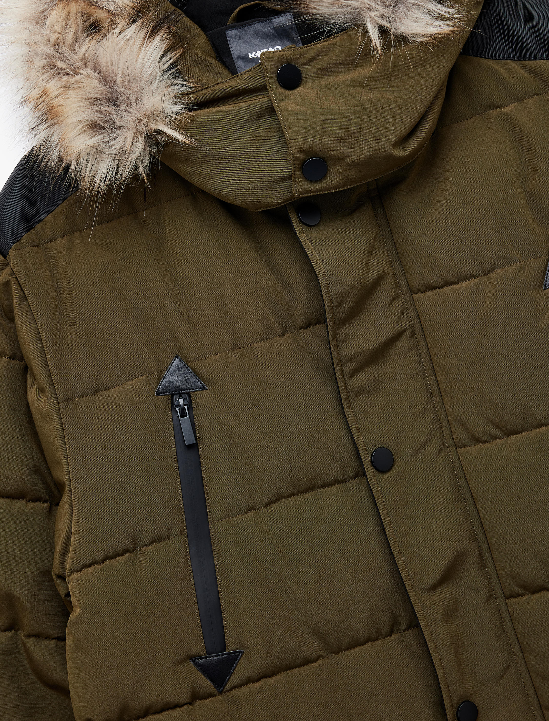   Uzun Kollu Fermuarlı Cep Detaylı Slim Fit Suni Kürk Kapüşonlu Parka