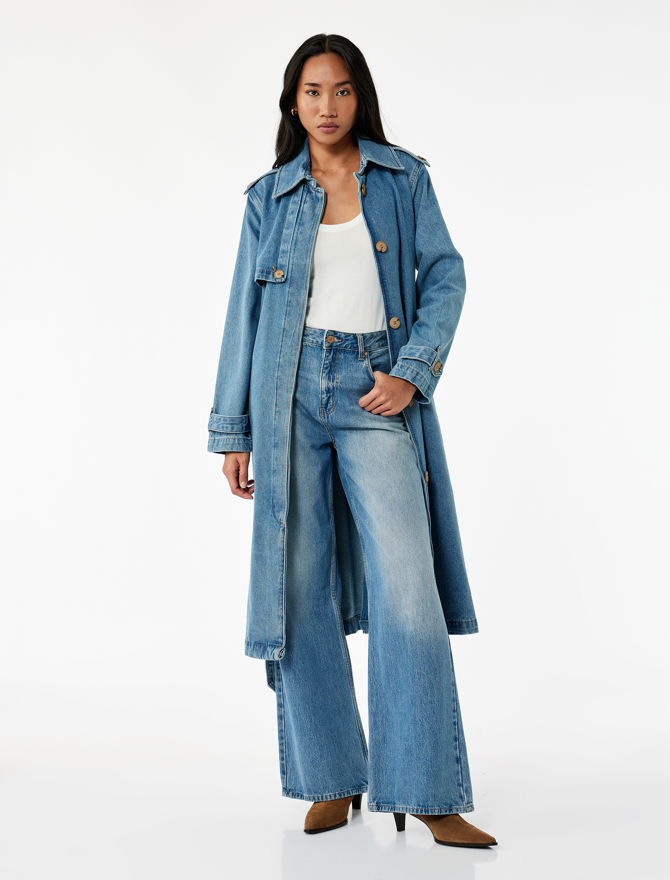 Rahat Kalıp Düğmeli Kemerli Uzun Denim Trençkot