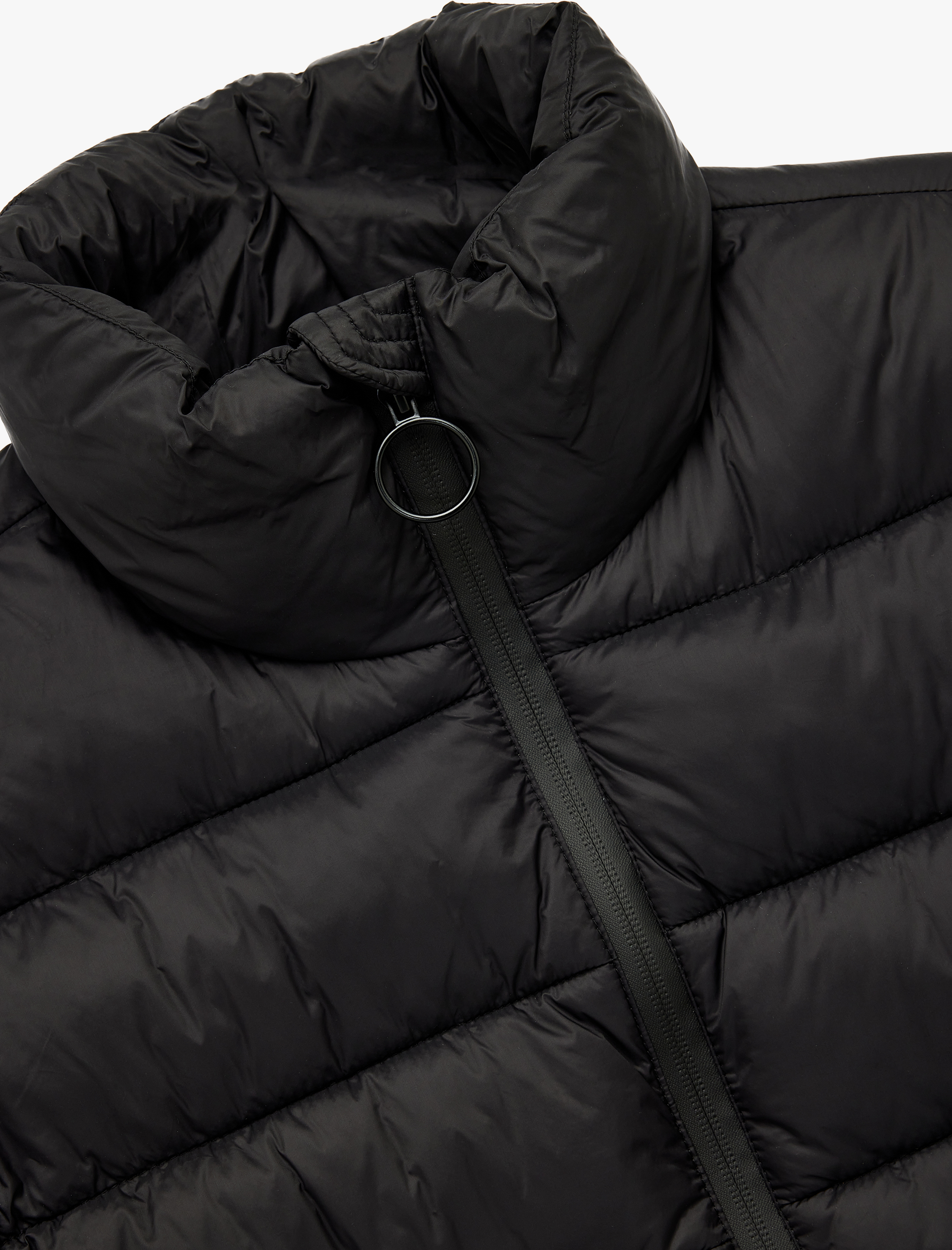   Dik Yaka Fermuarlı Uzun Kollu Cepli Slim Fit Şişme Mont