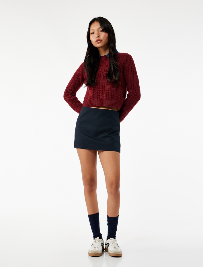  Saç Örgüsü Detaylı Uzun Kollu Bisiklet Yaka Triko Kazak