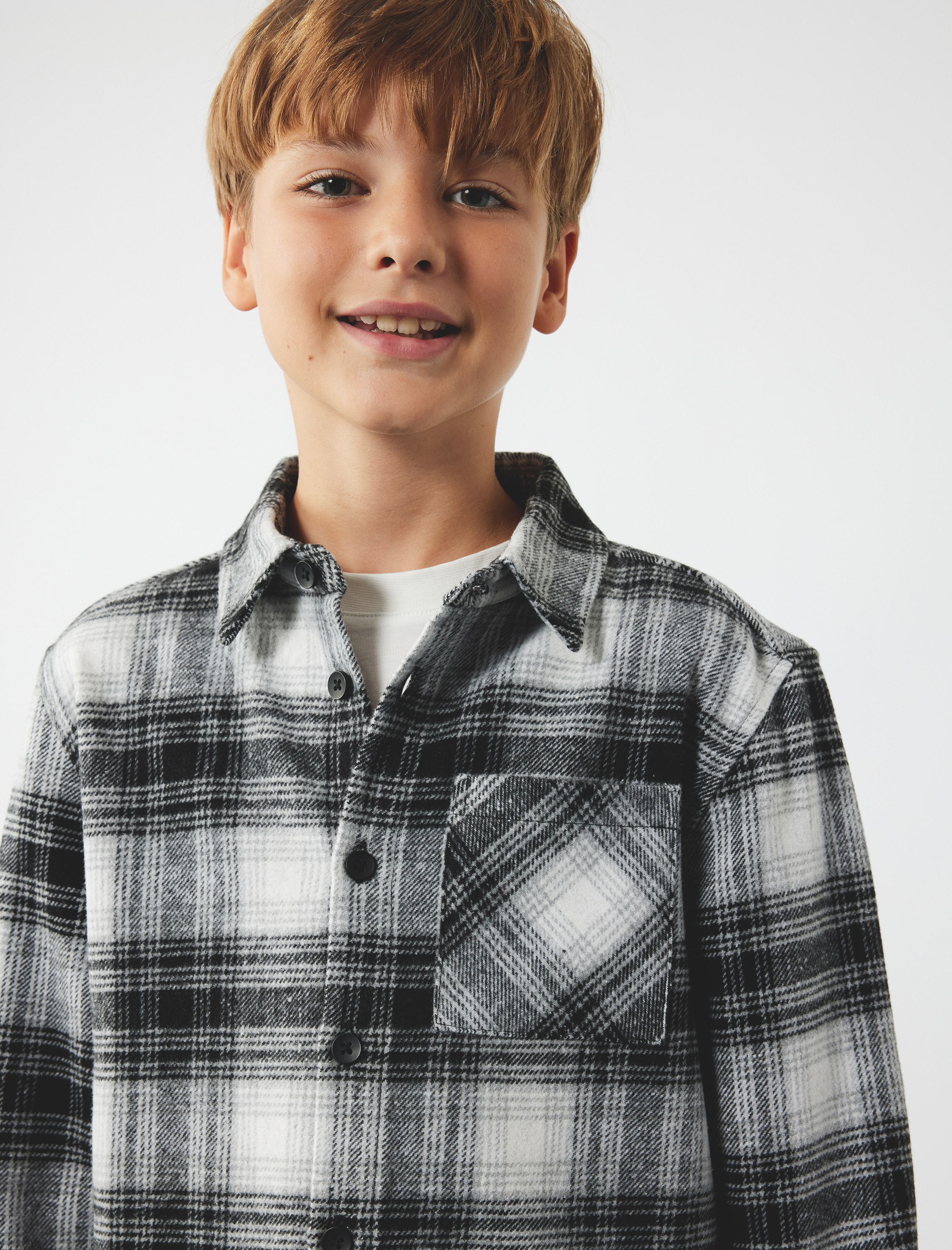  Erkek Çocuk Uzun Kollu Tek Cepli Klasik Yaka Ekoseli Gömlek