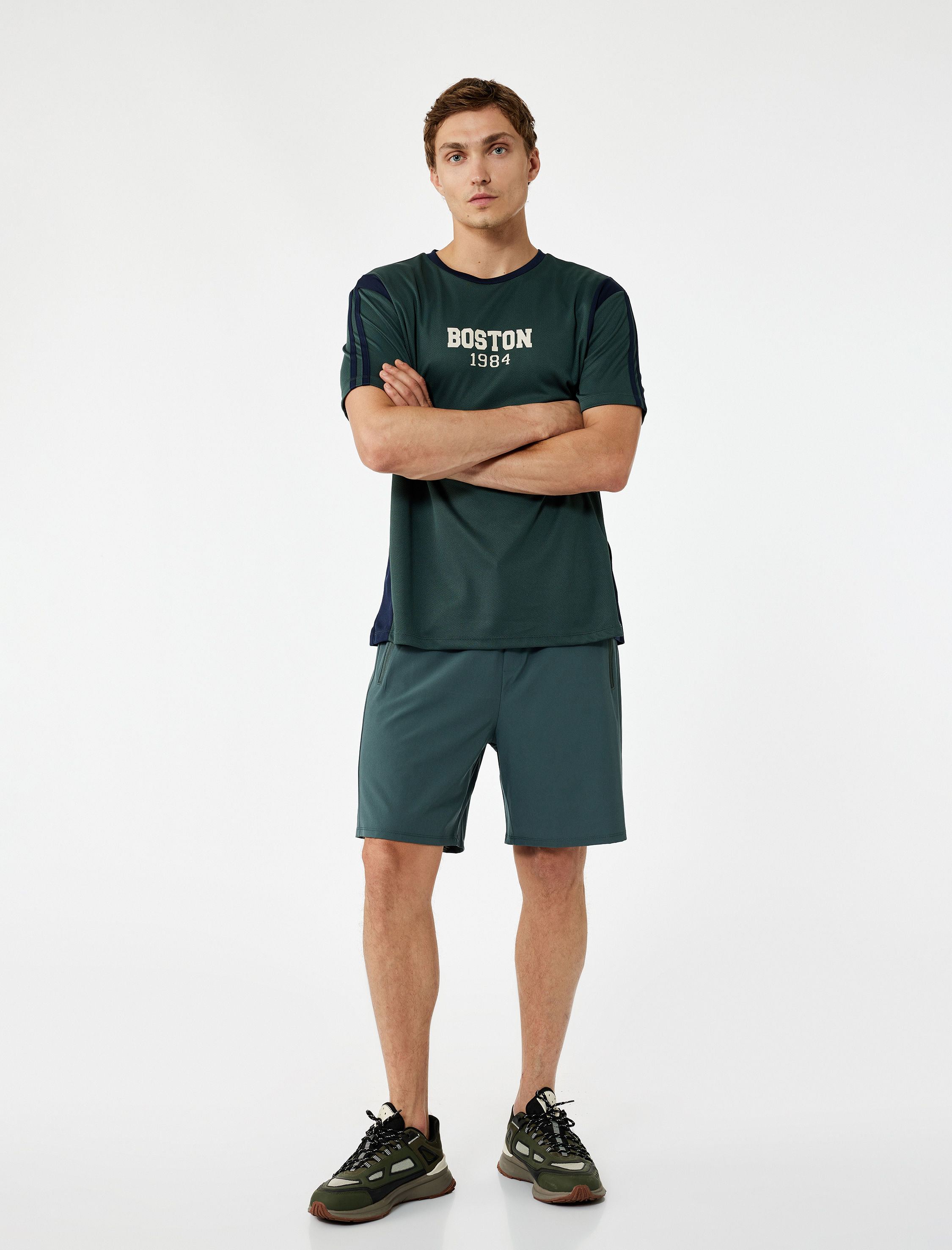   Fermuarlı Cep Detaylı Beli Bağcıklı Paraşüt Spor Şort