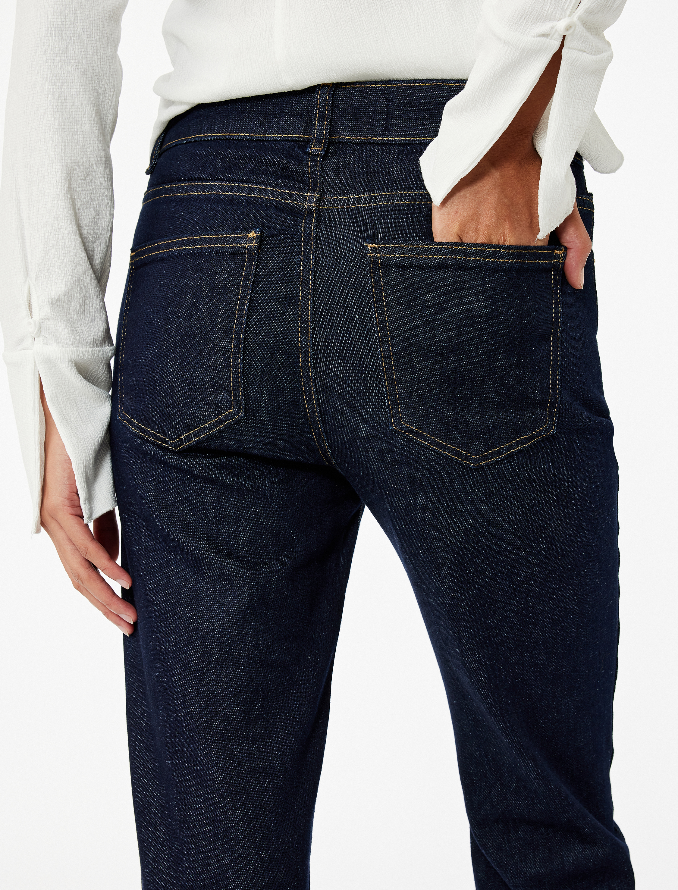   Yüksek Bel Düğme Detaylı Cepli Dar Kesim İspanyol Paça Jean Pantolon - Flare Jeans