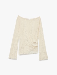 Asimetrik Kayık Yaka Uzun Kollu Slim Fit Dantelli Tişört