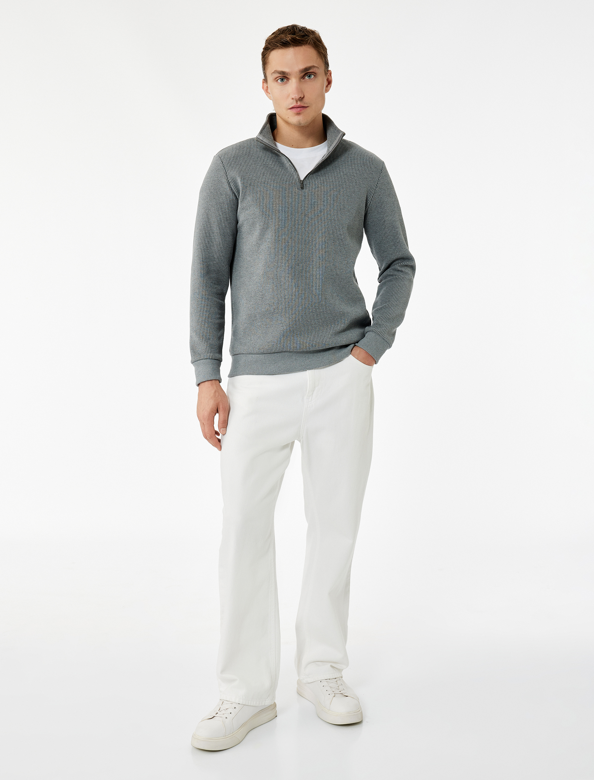   Dokulu Uzun Kollu Yarım Fermuarlı Sweatshirt