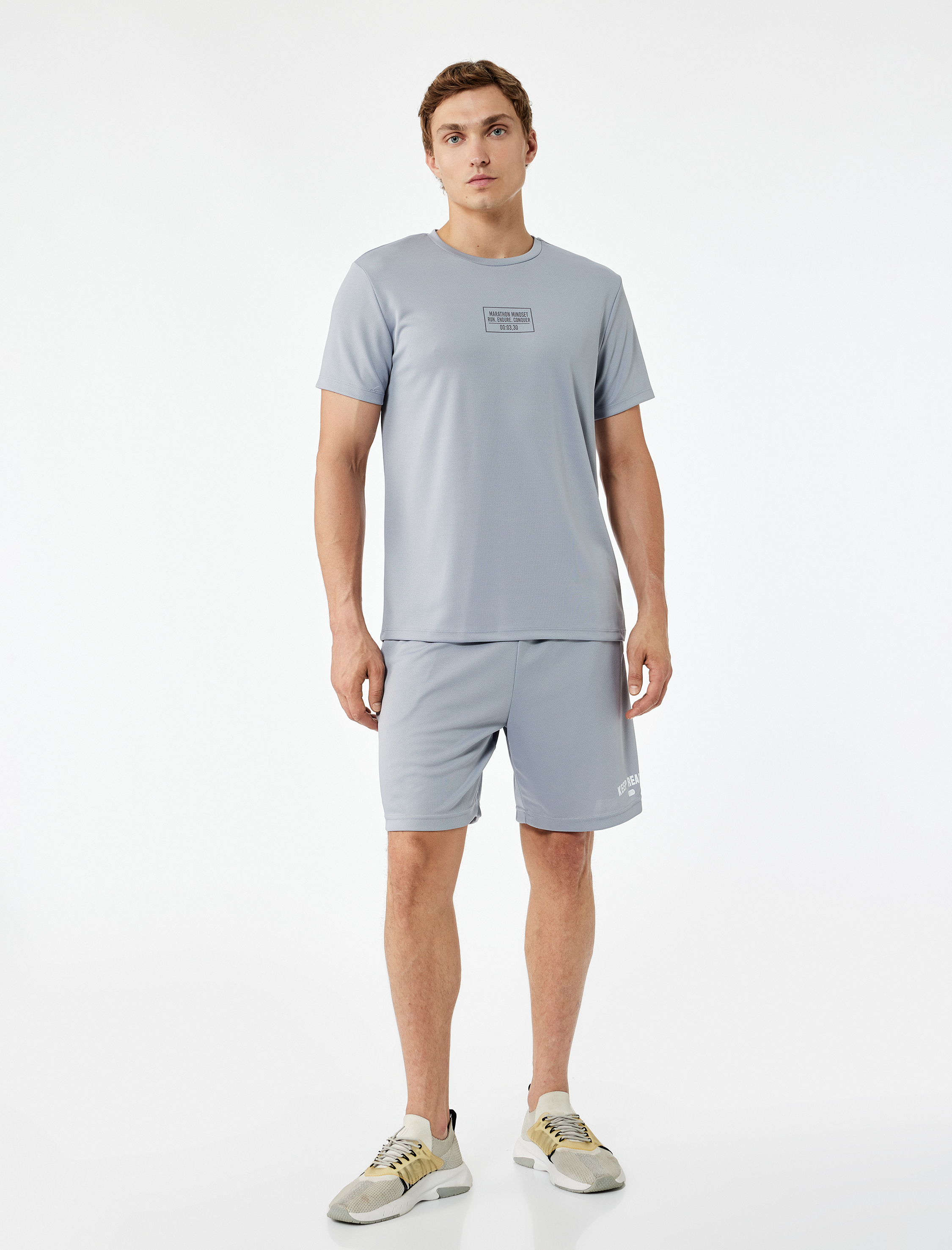   Kısa Kollu Bisiklet Yaka Baskılı Spor Tişört