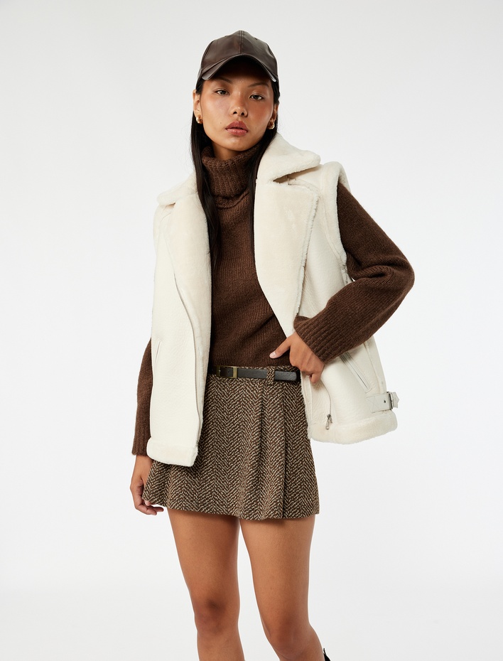  Suni Kürklü Yaka Fermuarlı Deri Görünümlü Kolsuz Biker Yelek