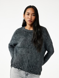 Soluk Efektli Yıpratılmış Uzun Kollu Bisiklet Yaka Triko Kazak