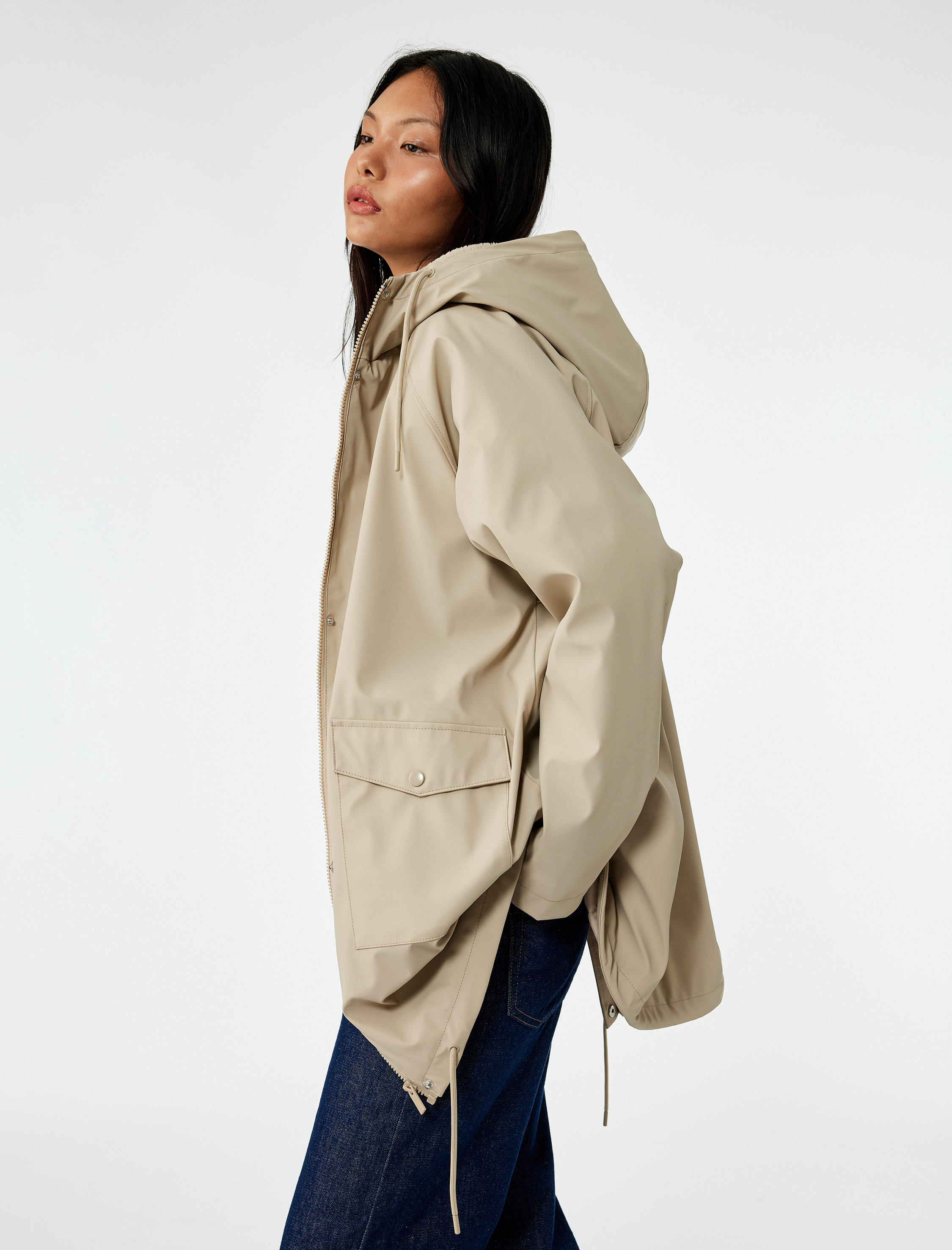   Deri Görünümlü İçi Suni Kürklü Fermuarlı Cepli Su Geçirmez Kapüşonlu Mont