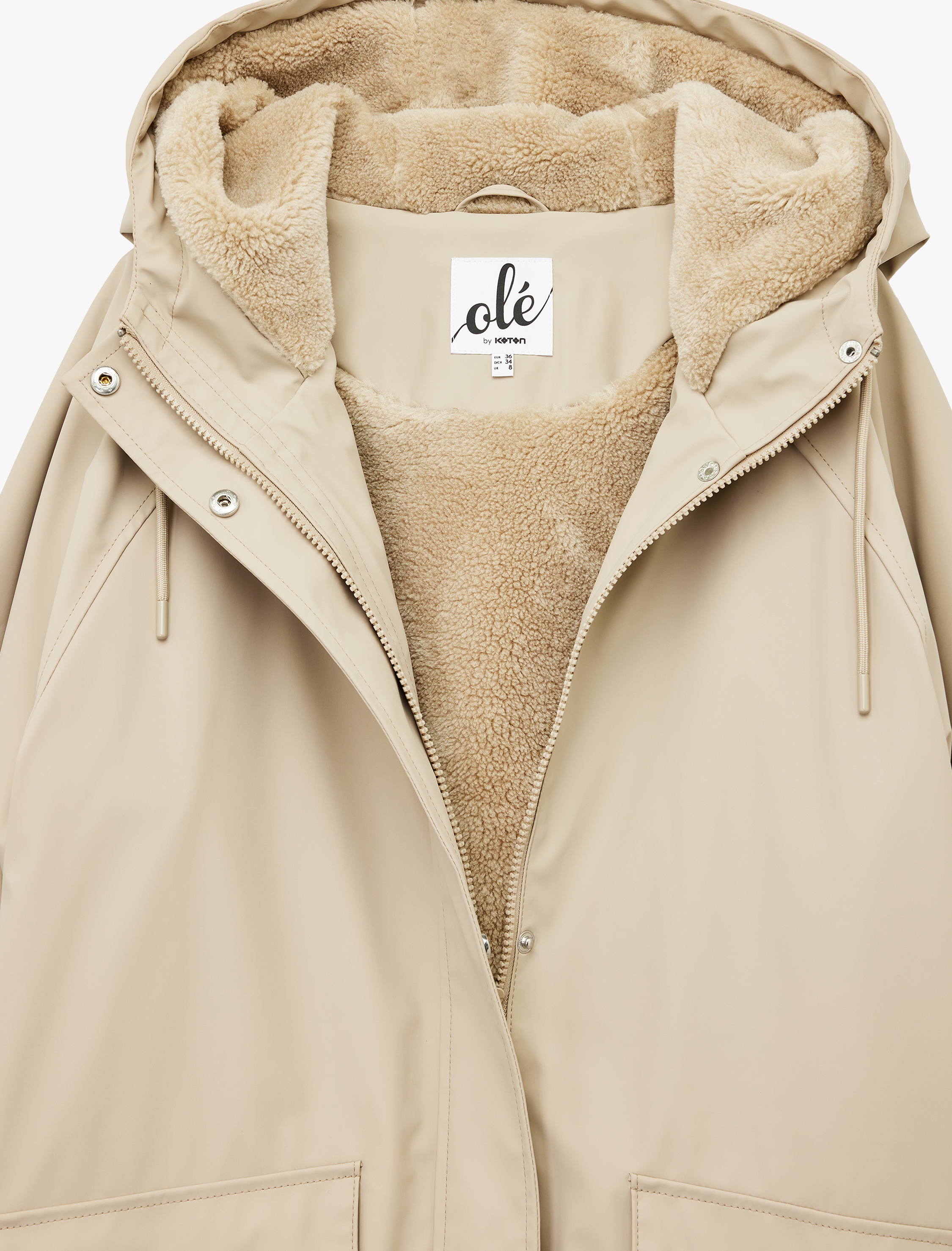   Deri Görünümlü İçi Suni Kürklü Fermuarlı Cepli Su Geçirmez Kapüşonlu Mont