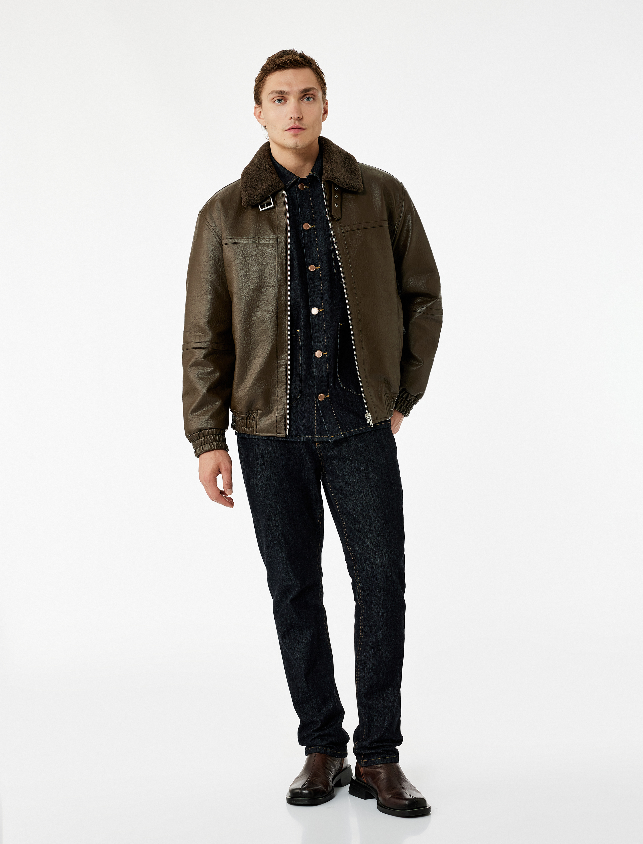   Peluş Yaka Cep Detaylı Uzun Kollu Fermuarlı Suni Deri Ceket