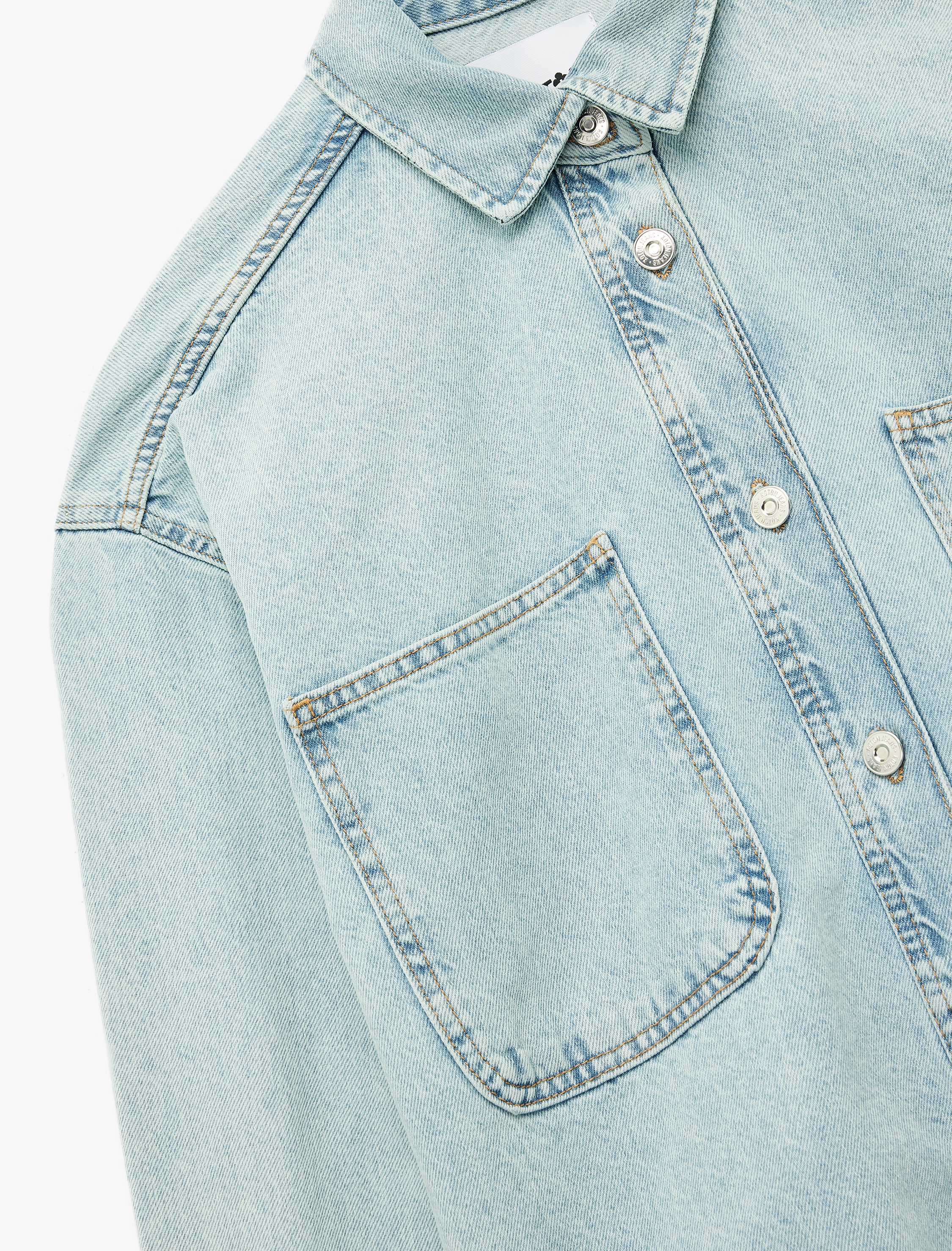   Pamuklu Düğmeli Rahat Kalıp Klasik Yaka Cep Detaylı Denim Gömlek