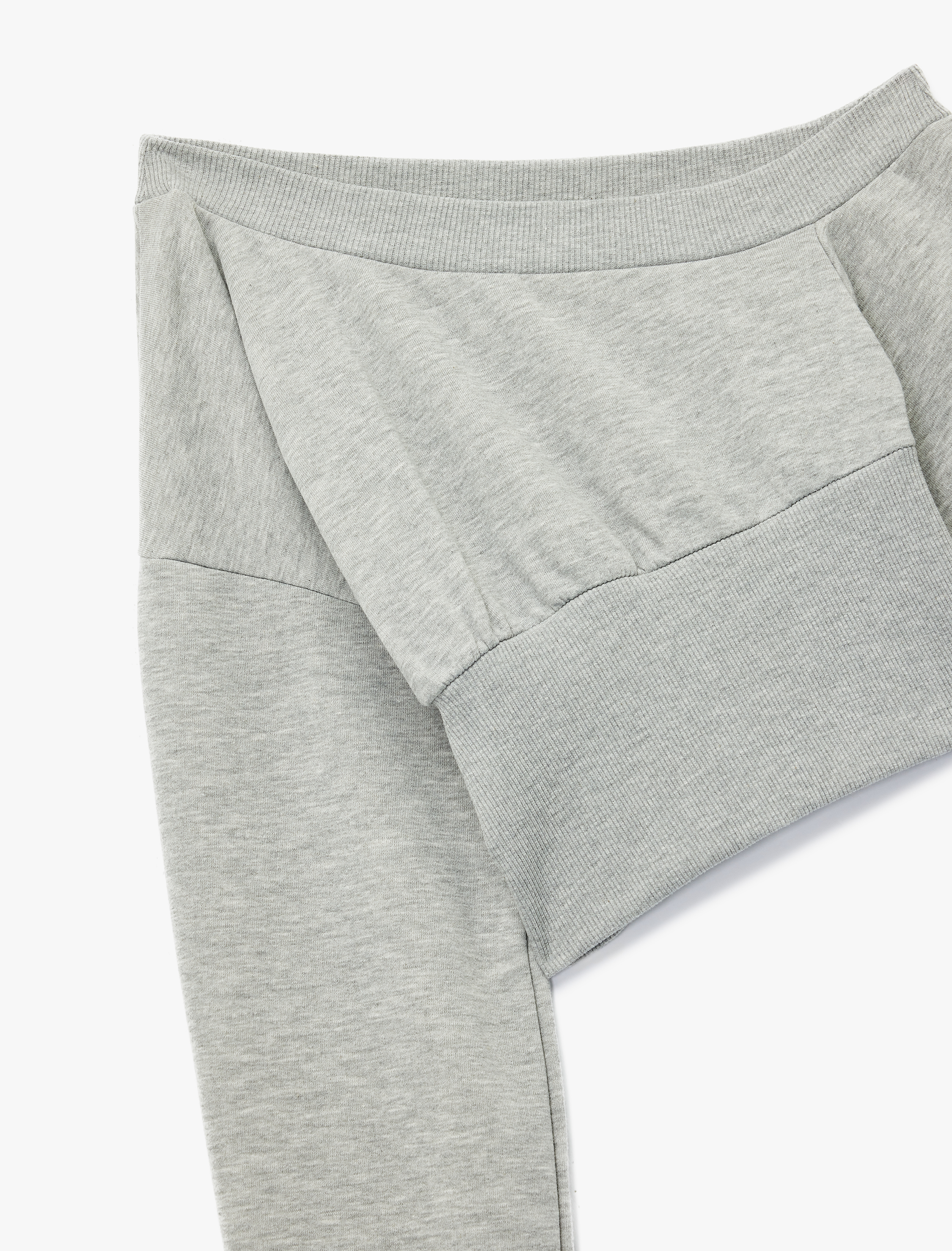   Asimetrik Yaka Omzu Açık Korse Detaylı Uzun Kollu Crop Sweatshirt