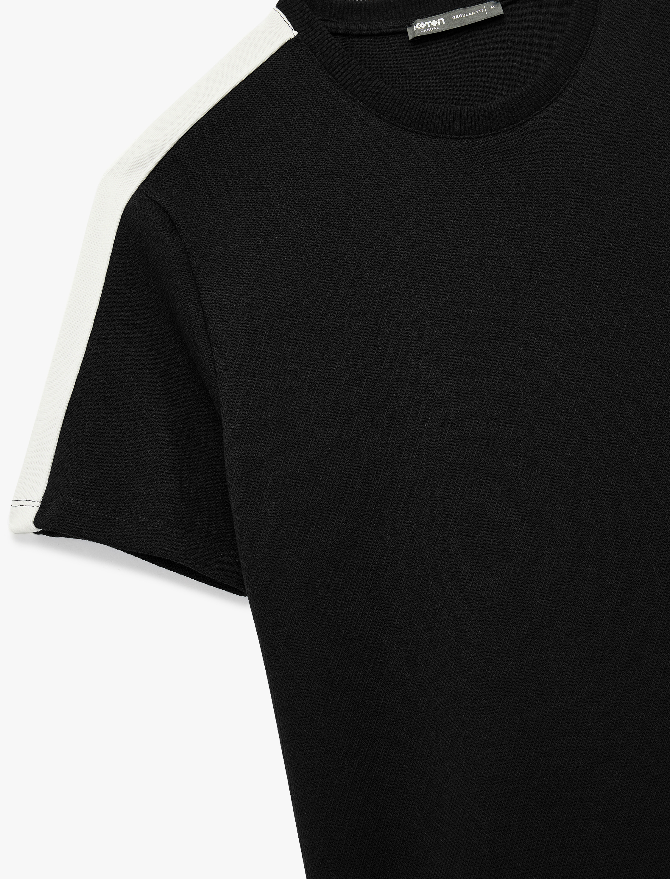   Regular Fit Kısa Kollu Renk Kontrastlı Bisiklet Yaka Tişört