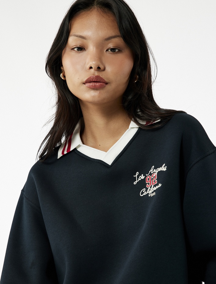  Nakış Detaylı Uzun Kollu Şardonlu Polo Yaka Oversize Sweatshirt