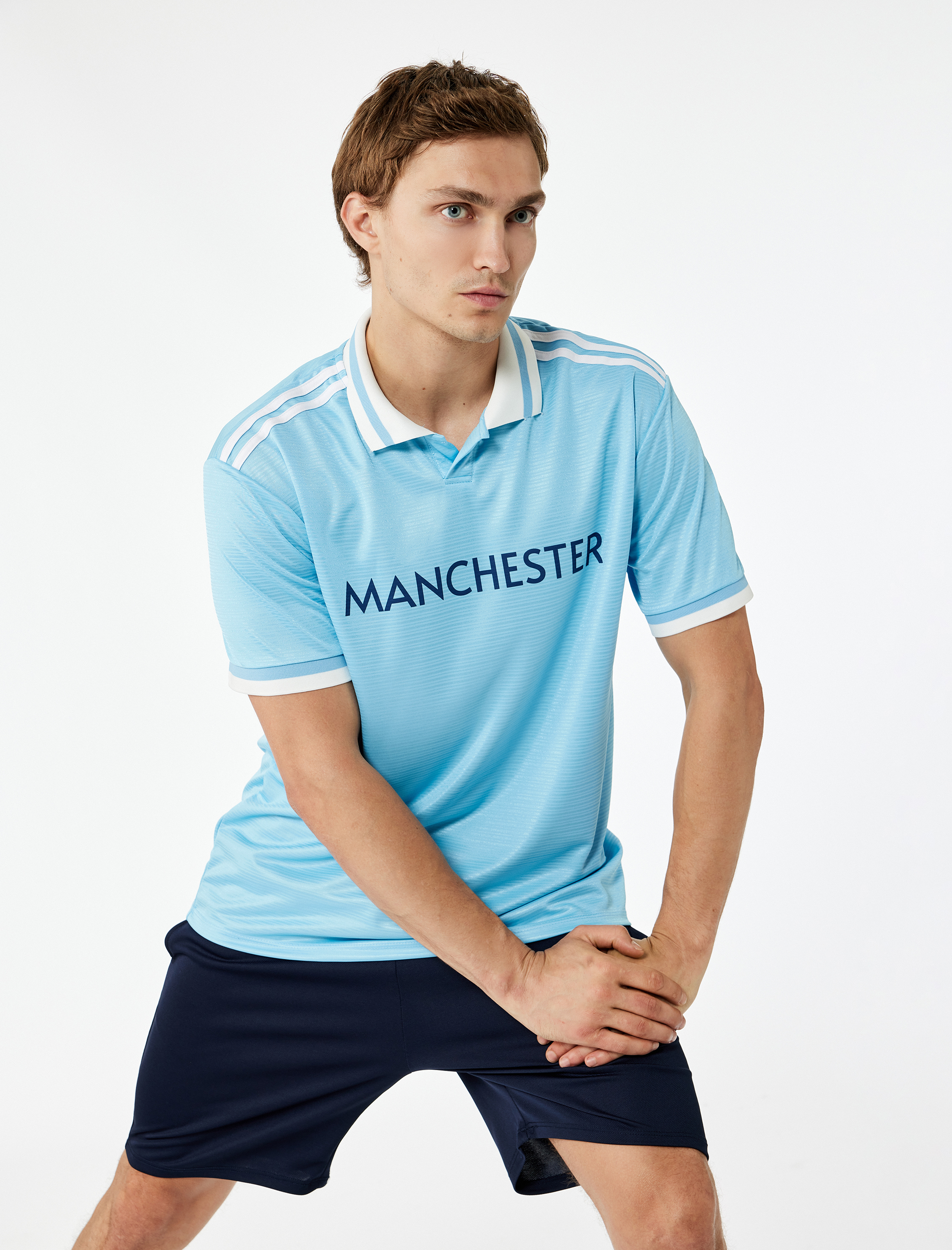   Rahat Kalıp Kısa Kollu Biyeli Polo Yaka Baskılı Spor Tişört