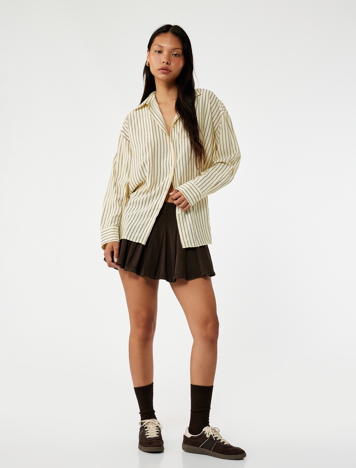  Düğmeli Uzun Kollu Klasik Yaka Oversize Viskon Gömlek