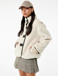 Dik Yaka Kaban Peluş Biye Detaylı Düğmeli Uzun Kollu