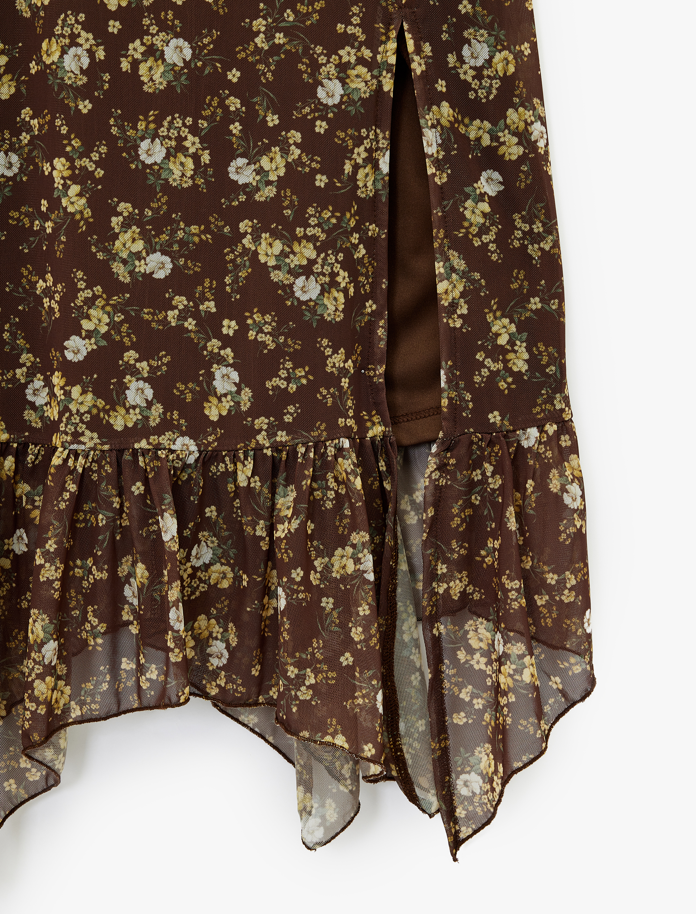   Asimetrik U Yaka Kısa Balon Kol Yırtmaçlı Bağcıklı Çiçekli Uzun Tül Elbise