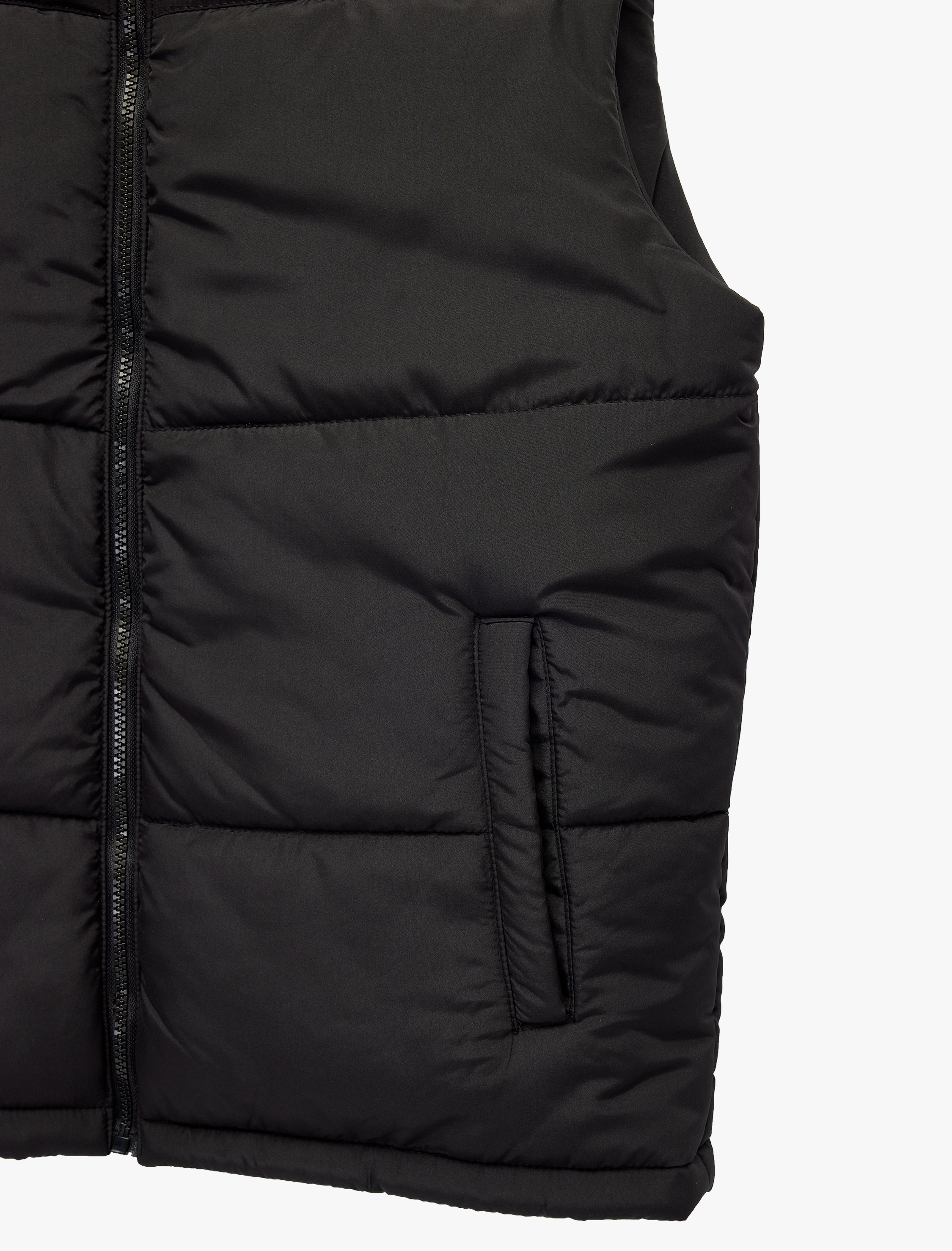   Fermuarlı Cep Detaylı Slim Fit Dik Yaka Kolsuz Şişme Yelek