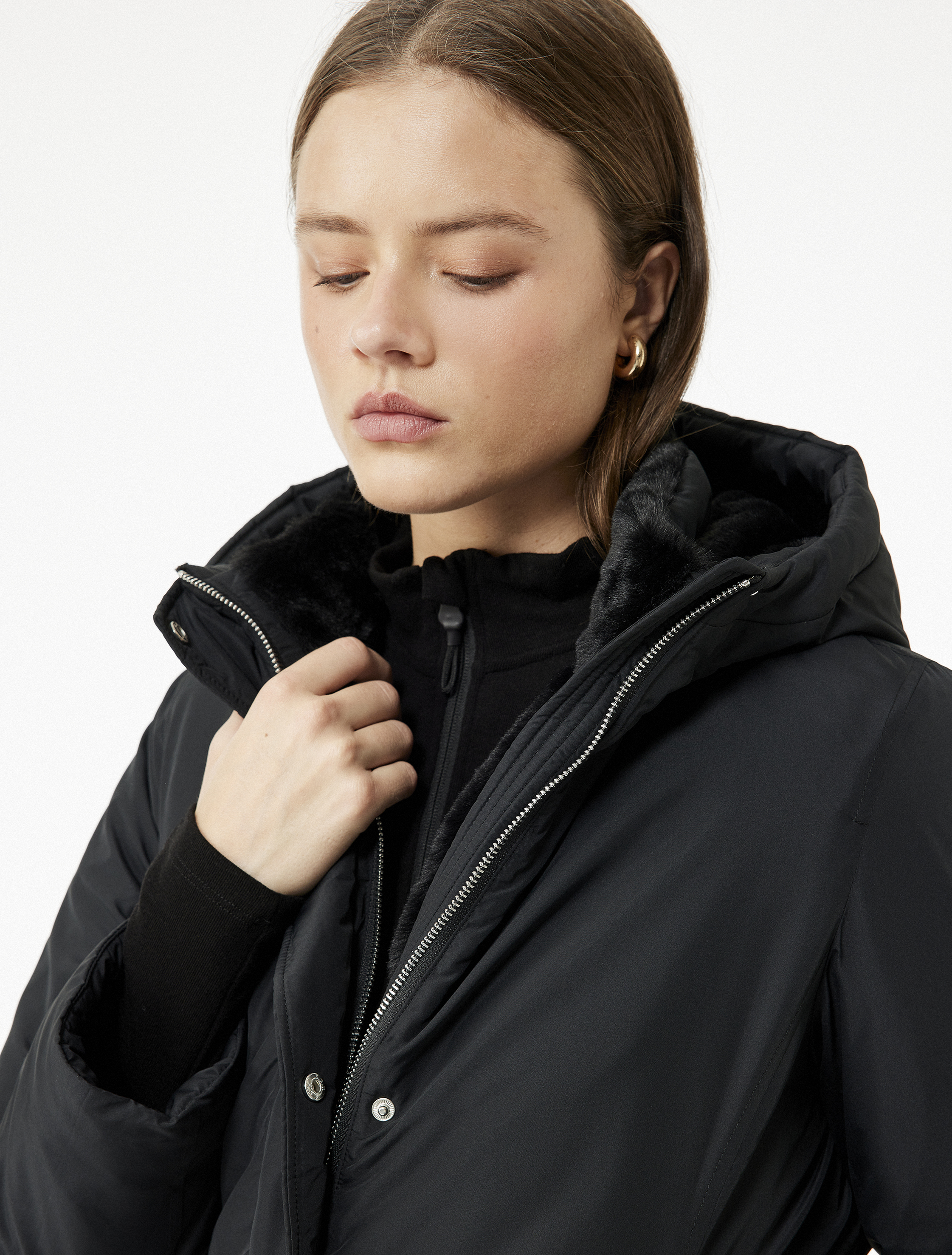   Kapüşonlu Uzun Kollu Fermuarlı Cep Detaylı Rahat Kalıp Mont