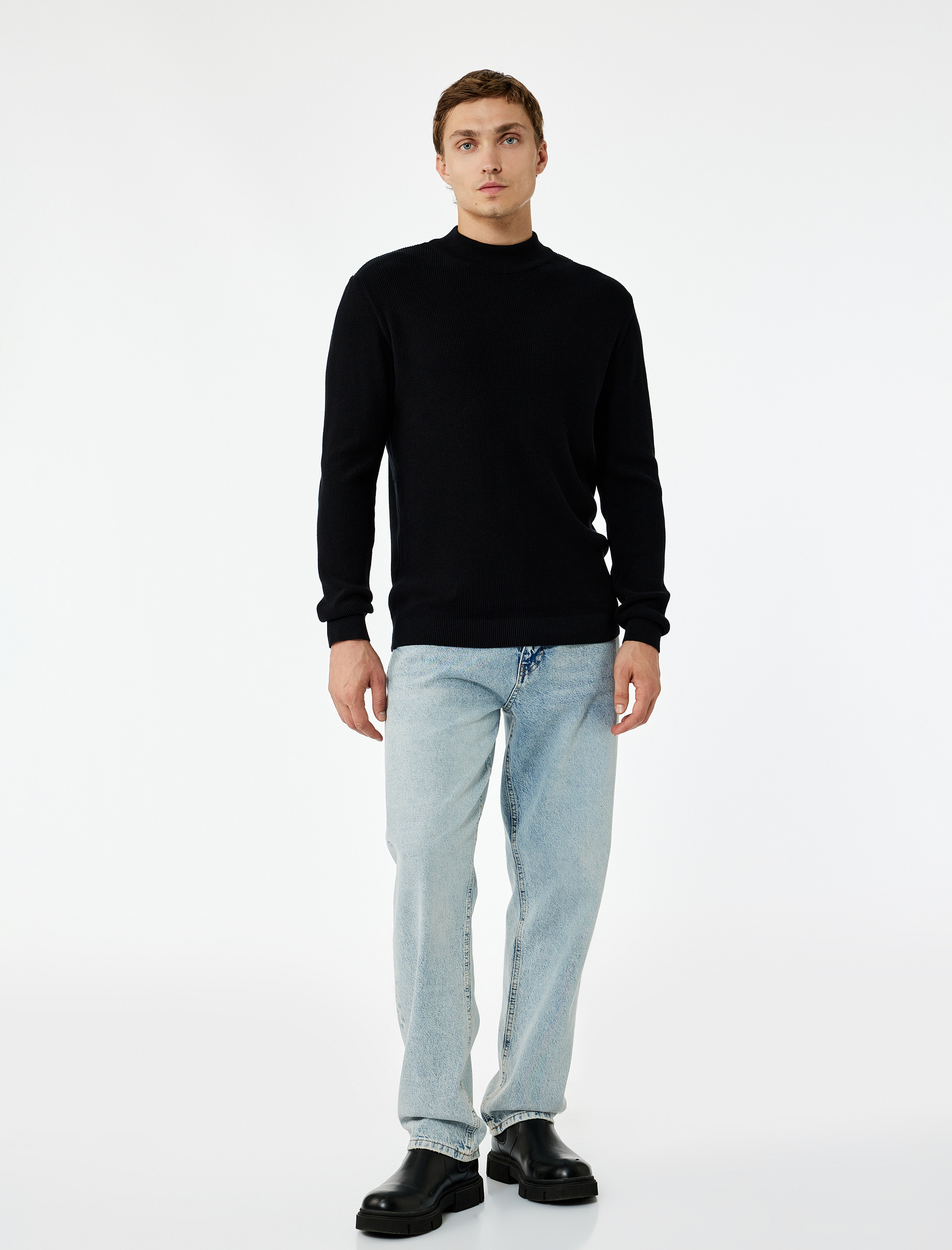   Regular Fit Uzun Kollu Dokulu Pamuklu Dik Yaka Kışlık Triko Kazak