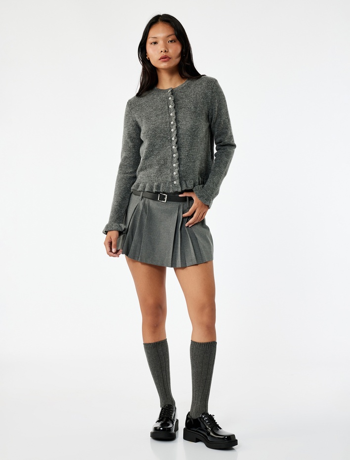  Fırfır Detaylı Uzun Kollu Bisiklet Yaka Düğmeli Triko Hırka