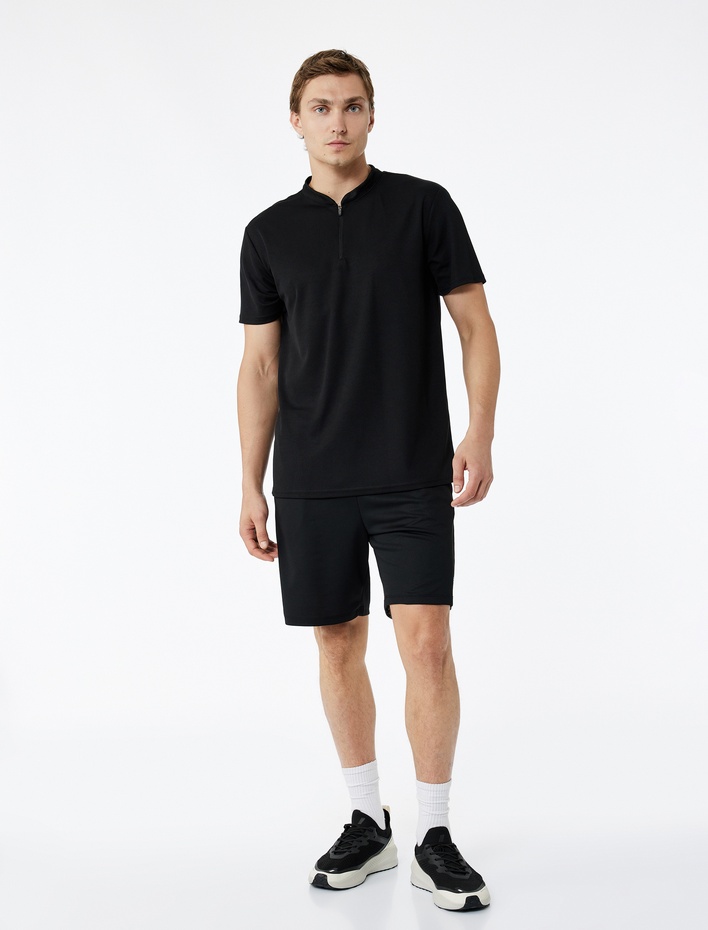  Kısa Kollu Yarım Fermuarlı Dik Yaka Spor Tişört