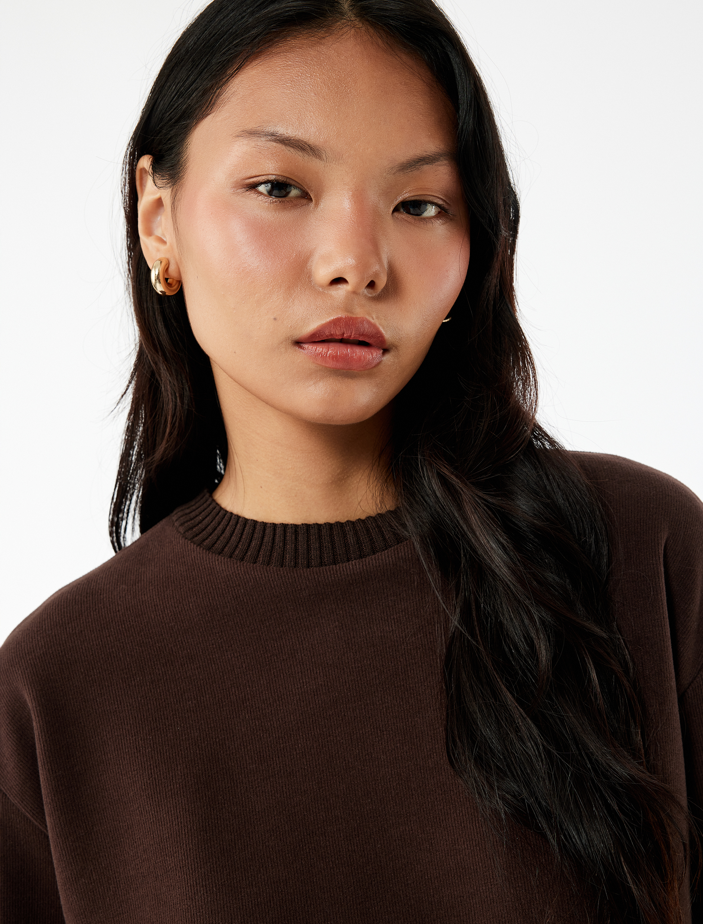   Rahat Kalıp Uzun Kollu Bisiklet Yaka Tişört