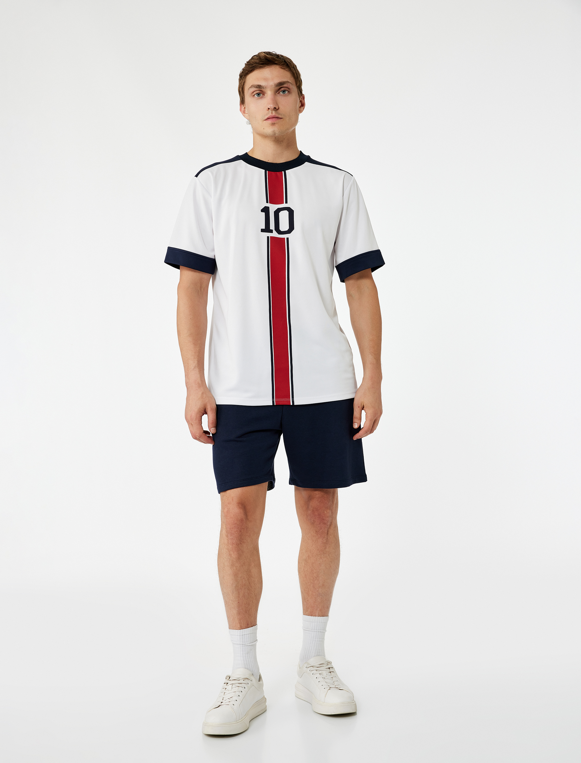   Kısa Kollu Bisiklet Yaka Baskılı Oversize Spor Tişört